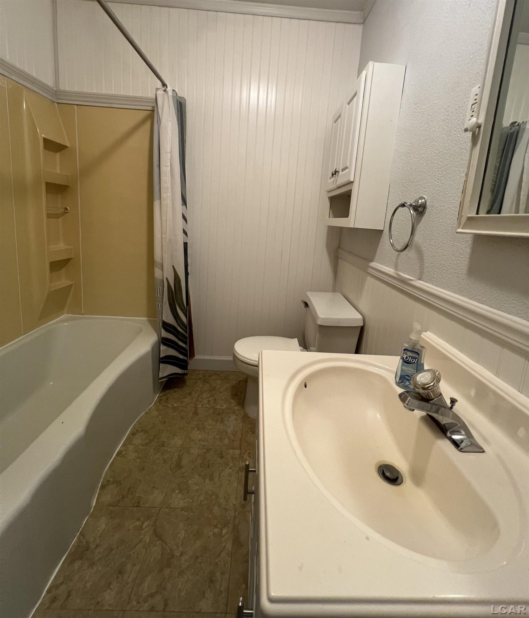 1569 N Rollin Highway, Hudson, MI 49247 — Photo 17