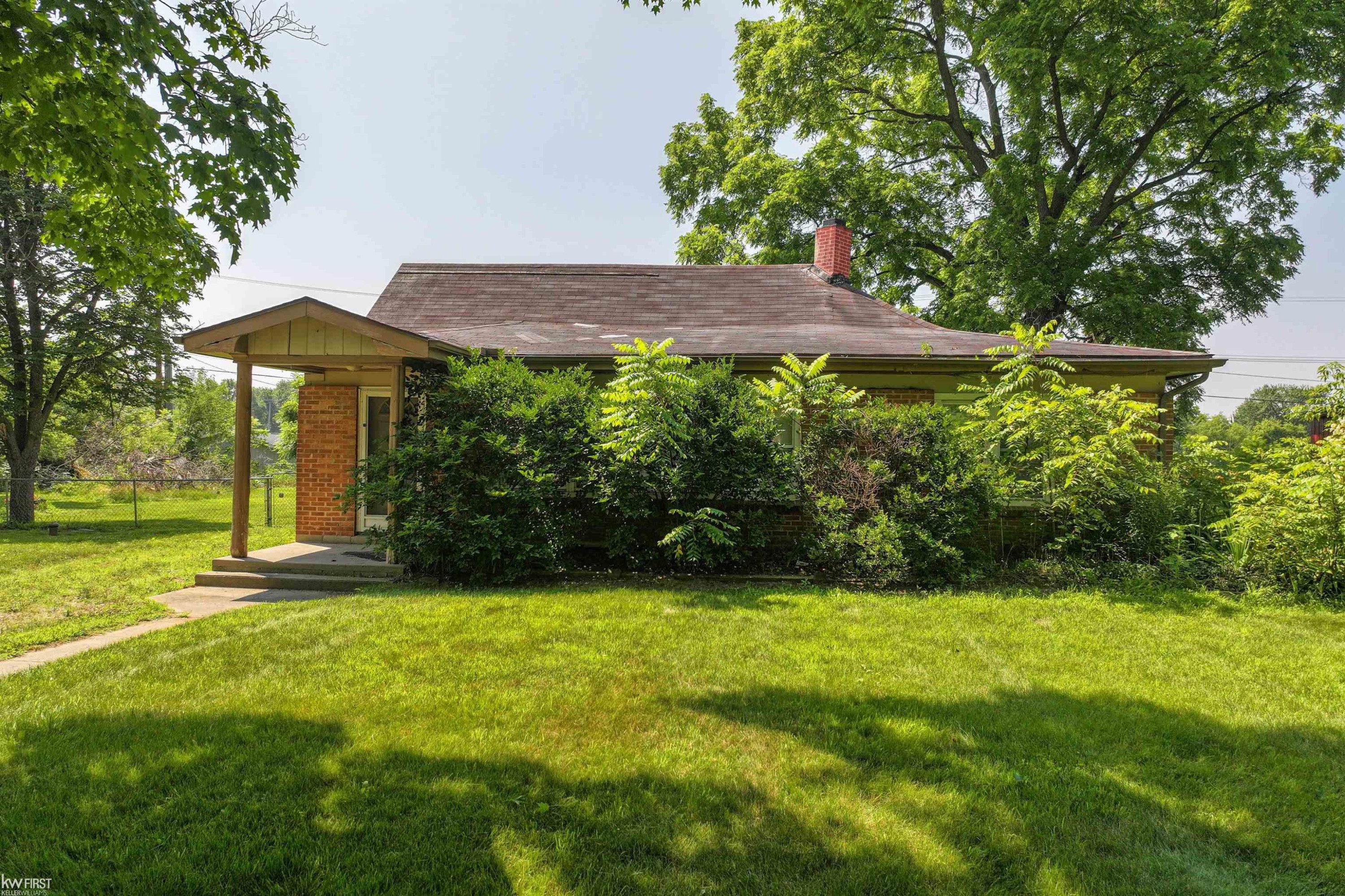 8921 Van Cleve Road, Vassar, MI 48768 — front exterior