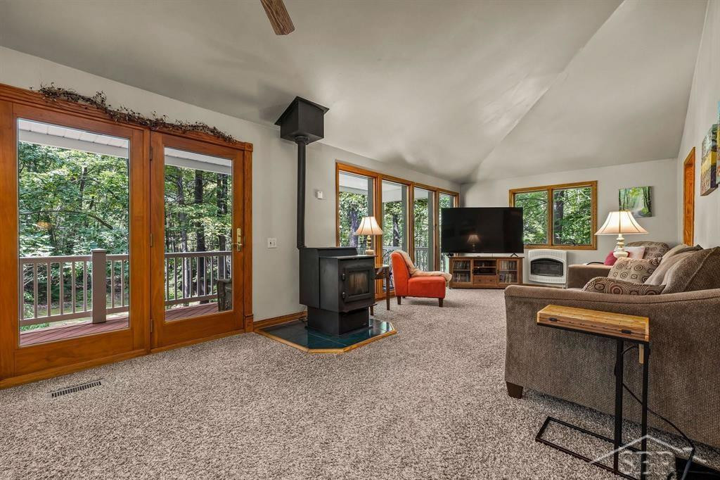 10801 N Pine Grove Road, Vestaburg, MI 48891 — Photo 6