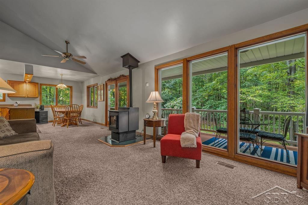 10801 N Pine Grove Road, Vestaburg, MI 48891 — Photo 7