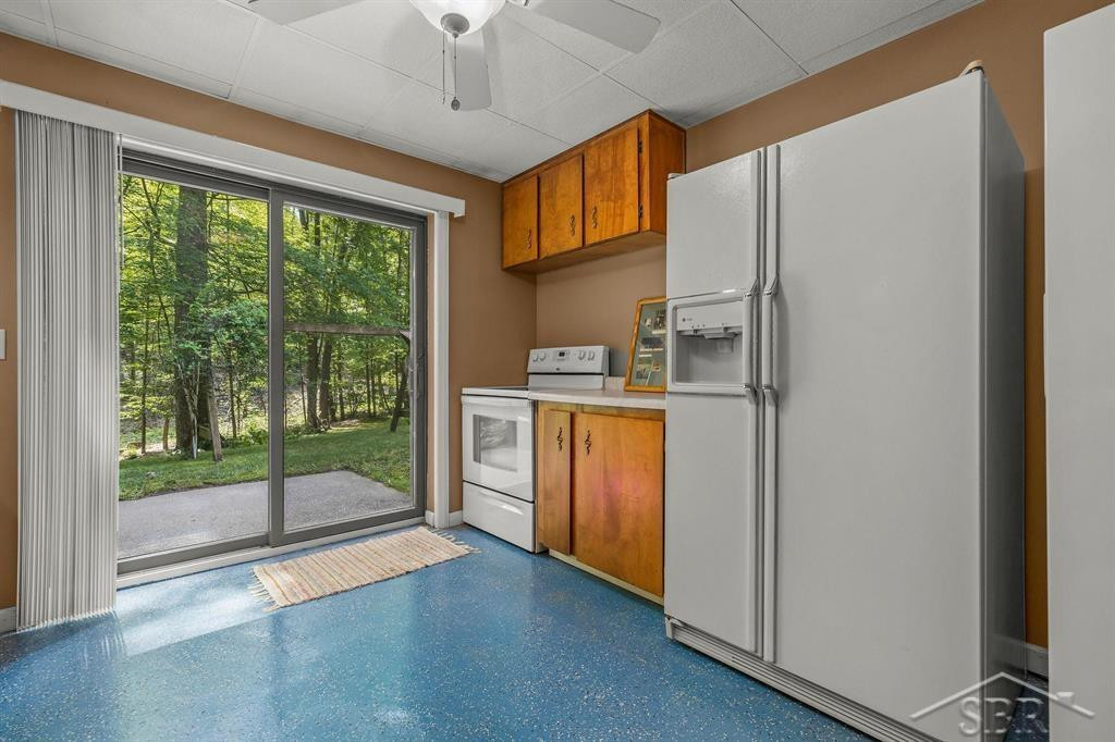 10801 N Pine Grove Road, Vestaburg, MI 48891 — Photo 36