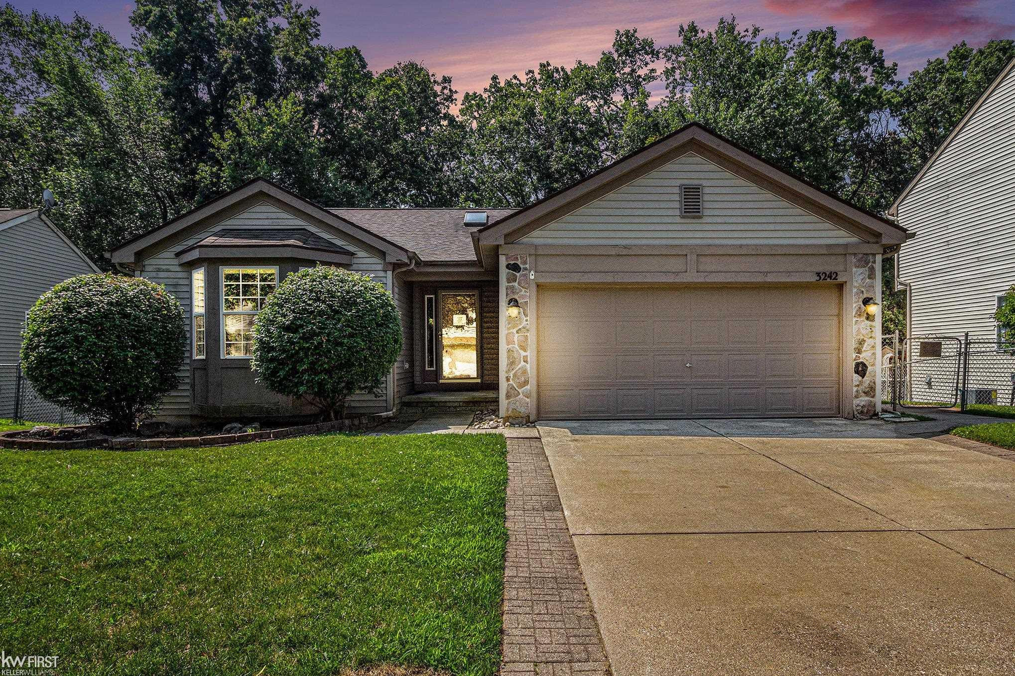3242 Herrington Drive, Holly, MI 48442 — Photo 3