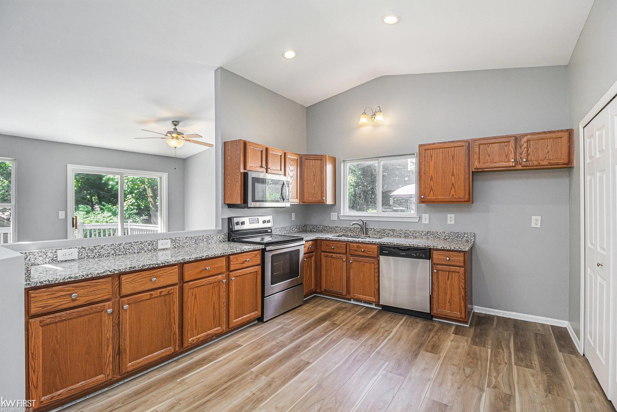 3242 Herrington Drive, Holly, MI 48442 — Photo 7