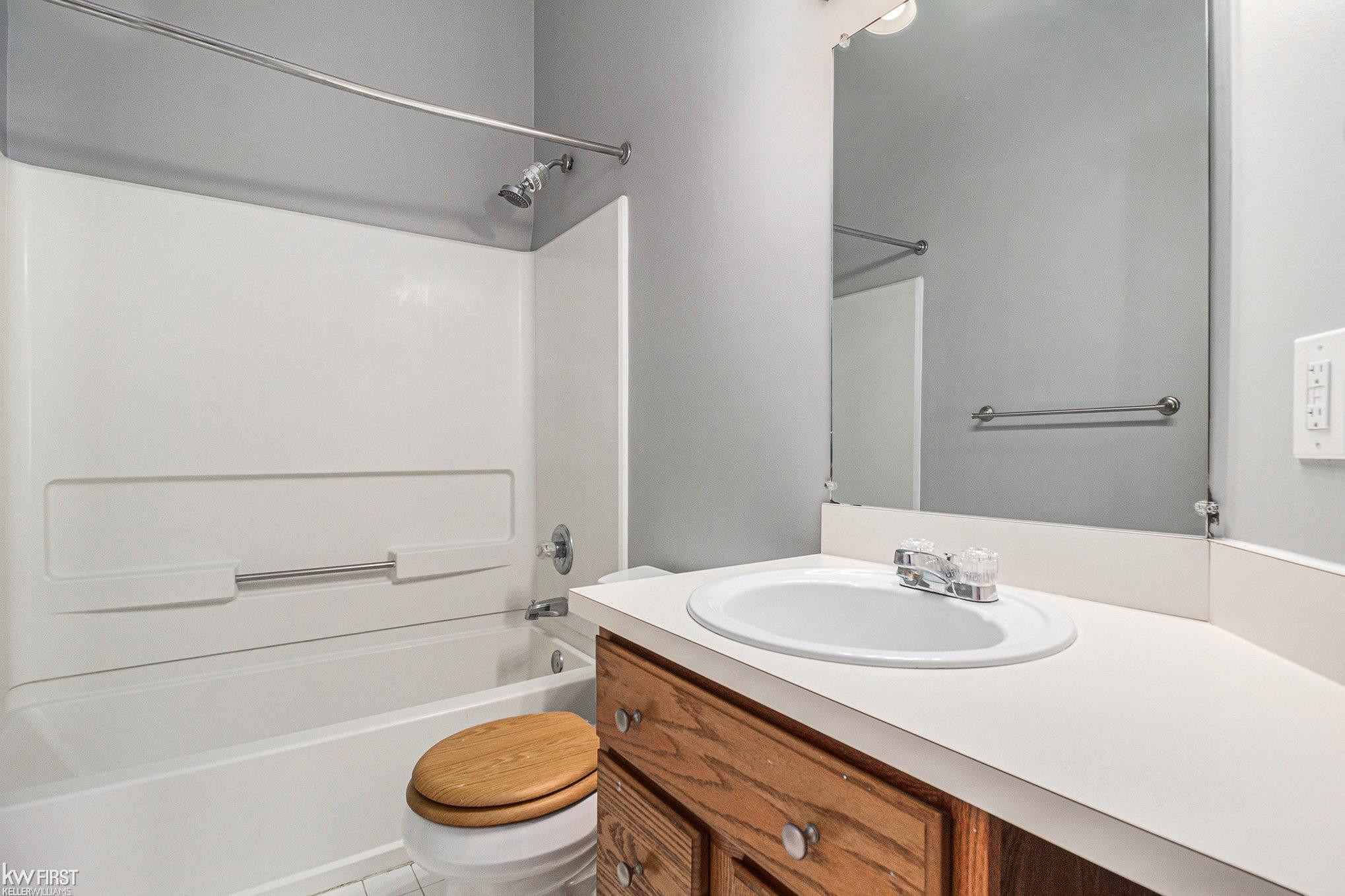 3242 Herrington Drive, Holly, MI 48442 — Photo 12