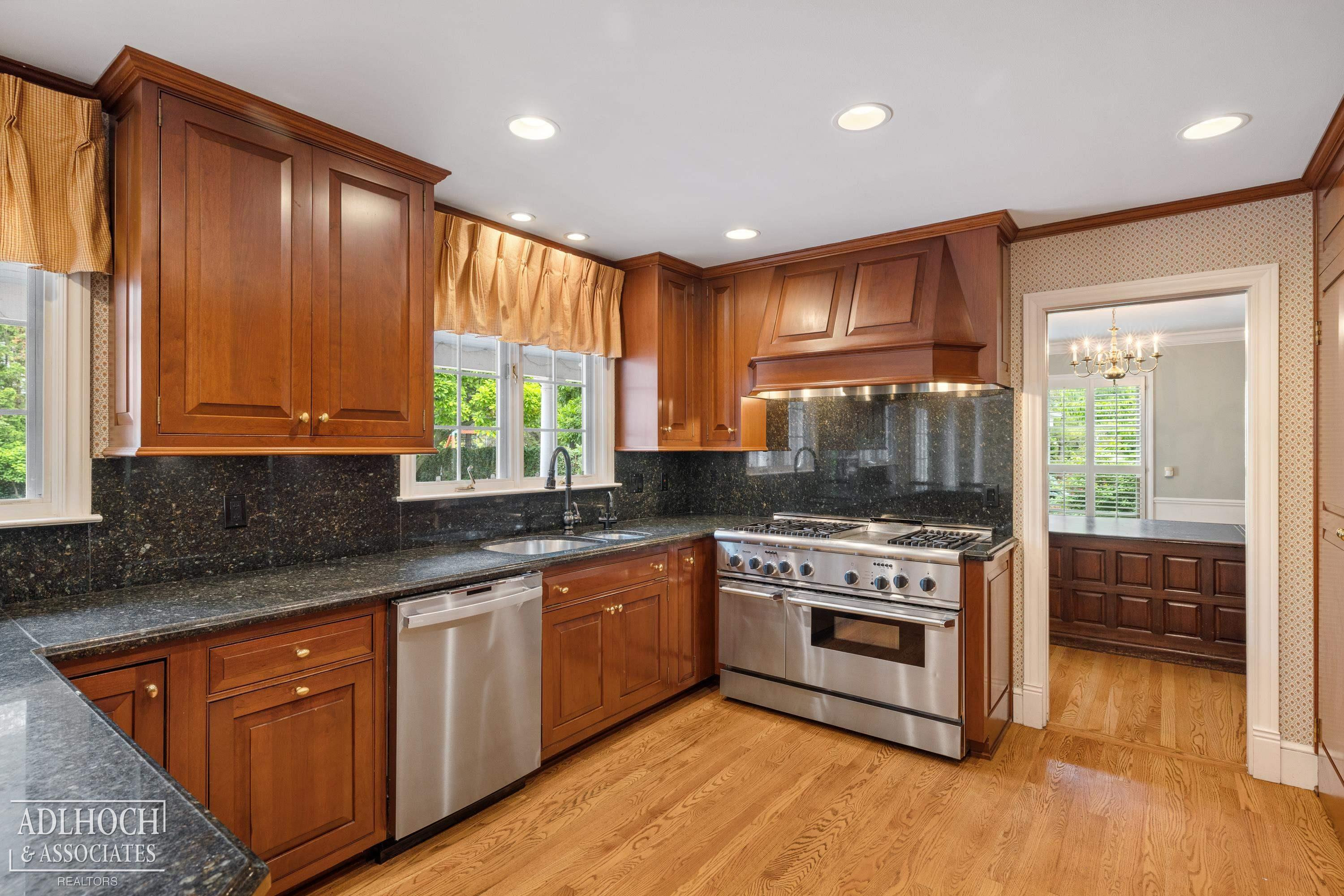 15345 Windmill Pointe Road, Grosse Pointe Park, MI 48230 — Photo 13