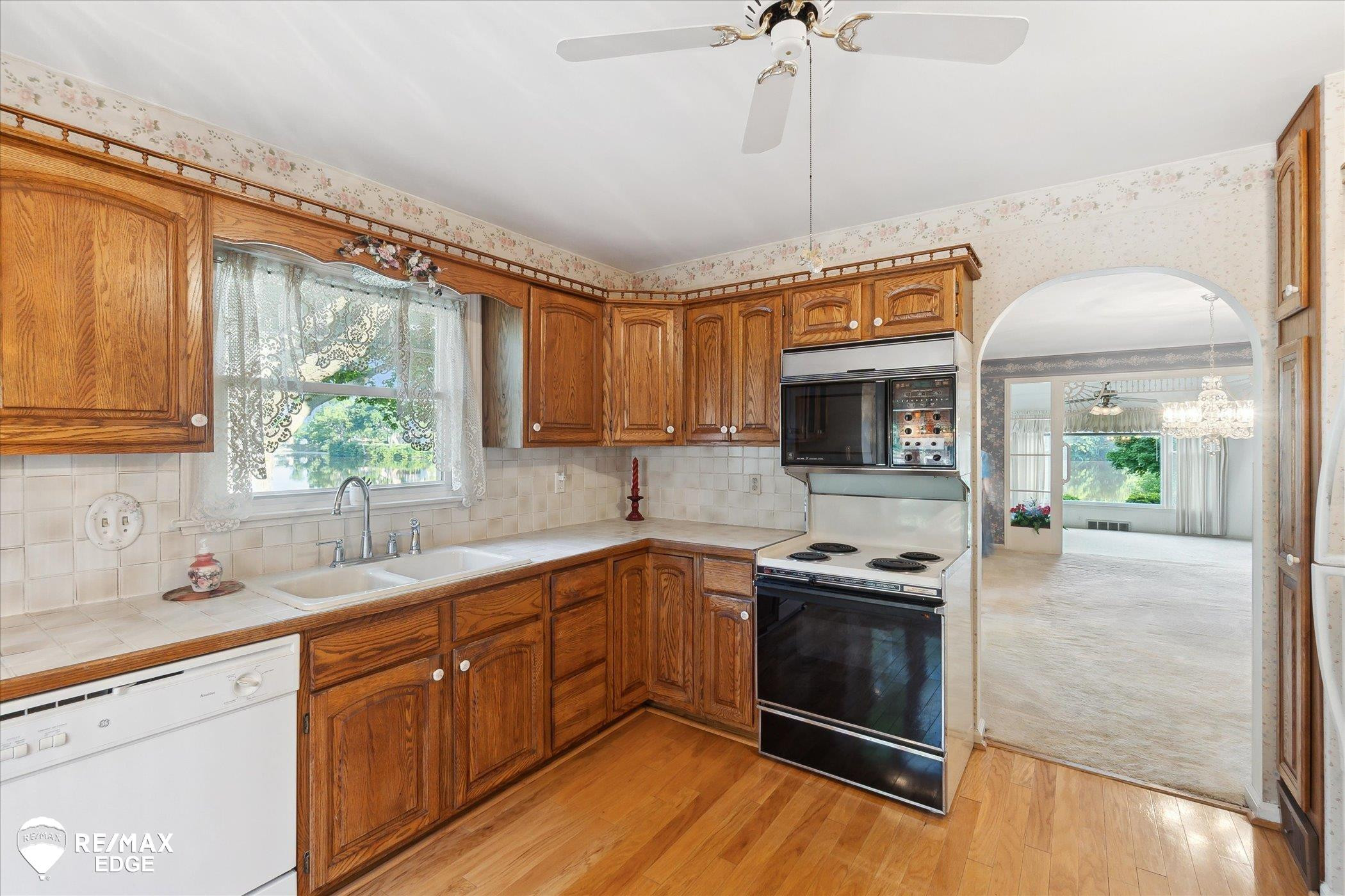 8145 Pine Street, MI — Photo 22