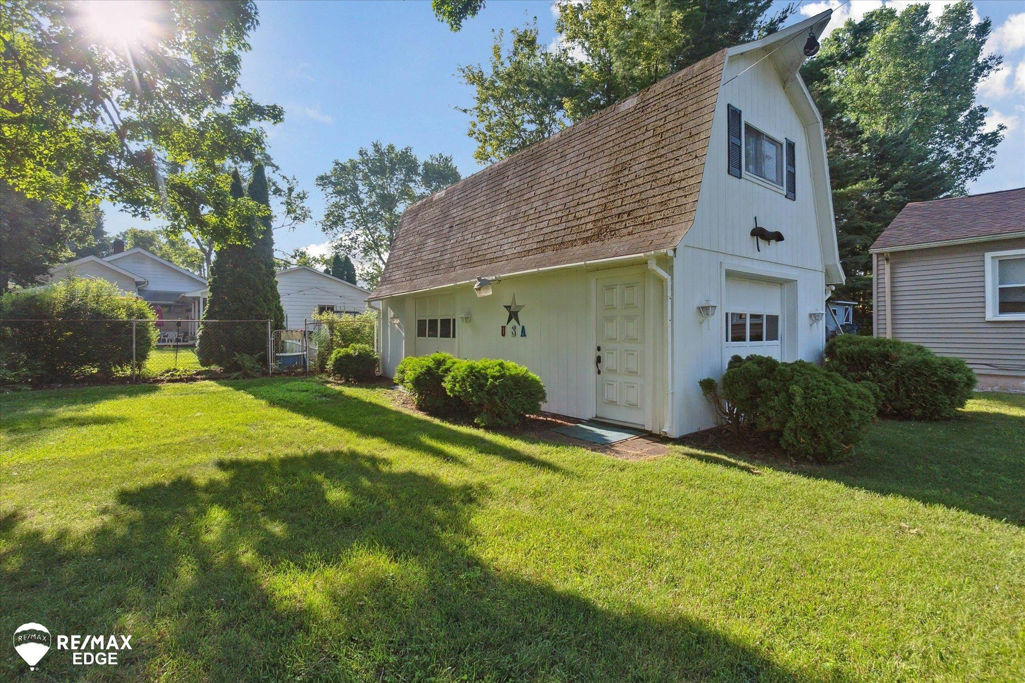 8145 Pine Street, MI — Photo 41