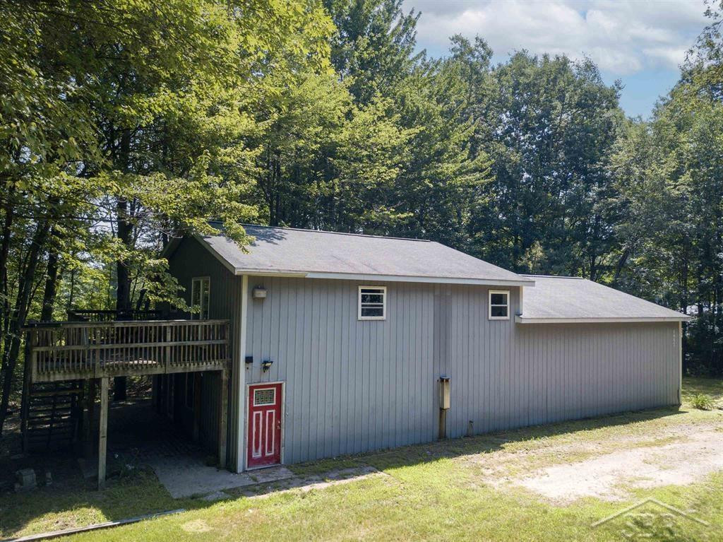 1957 E Nature Lane, Midland, MI 48640 — Photo 9