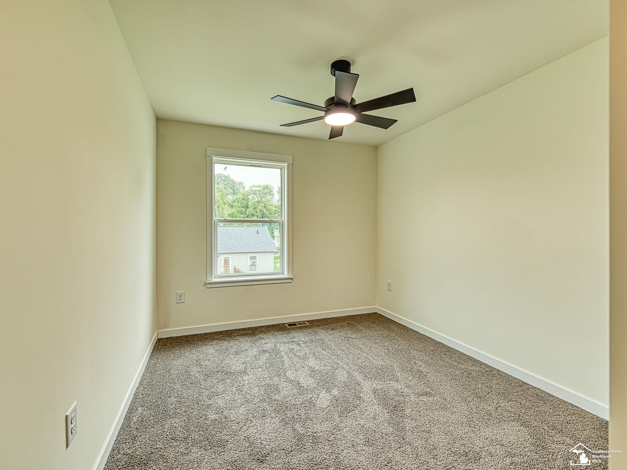 15604 Pine Street, Monroe, MI 48161 — Photo 13