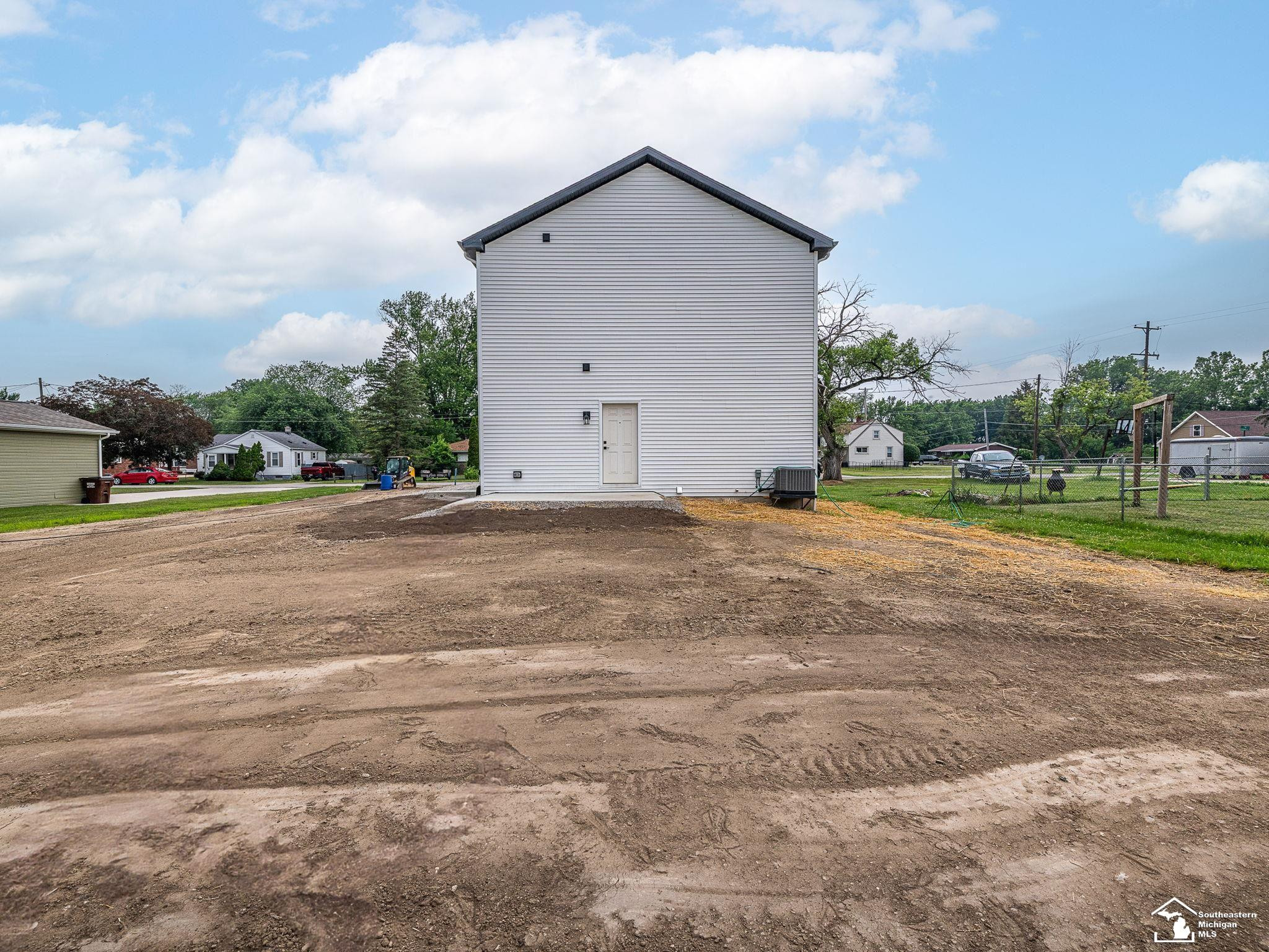 15604 Pine Street, Monroe, MI 48161 — Photo 32