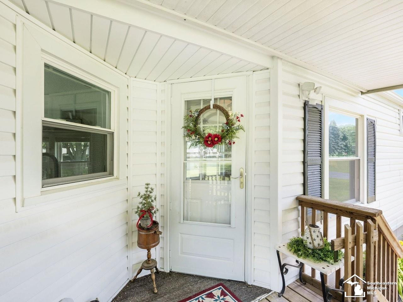 9122 Perry Road, Erie, MI — Photo 5