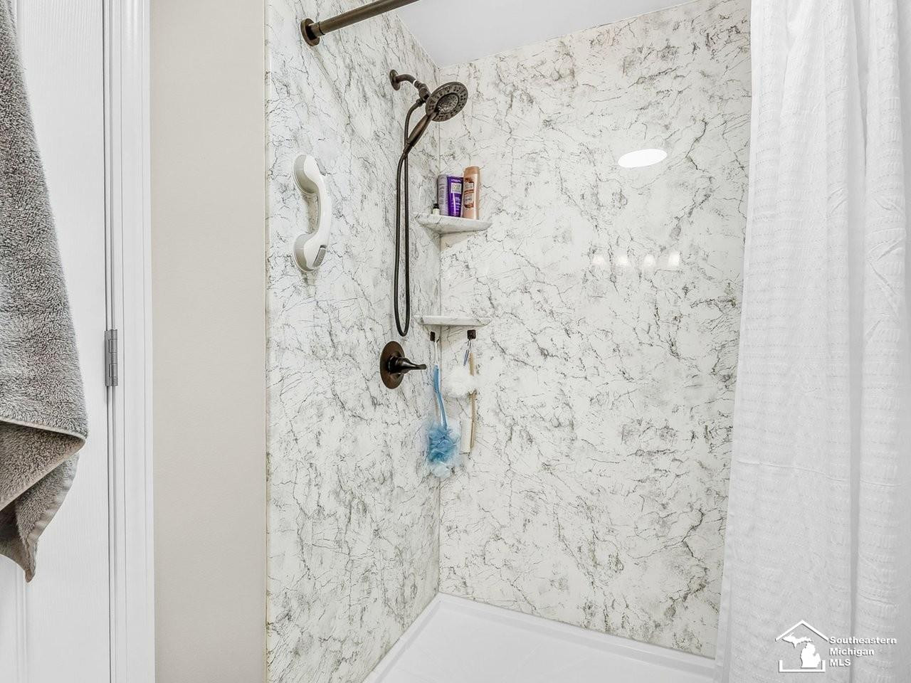 9122 Perry Road, Erie, MI — Photo 22