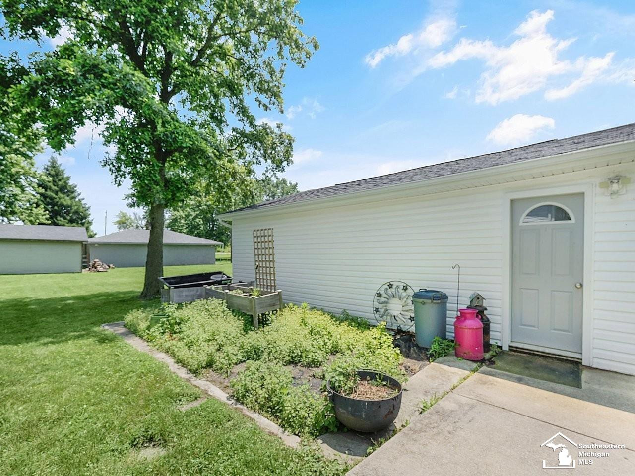 9122 Perry Road, Erie, MI — Photo 34