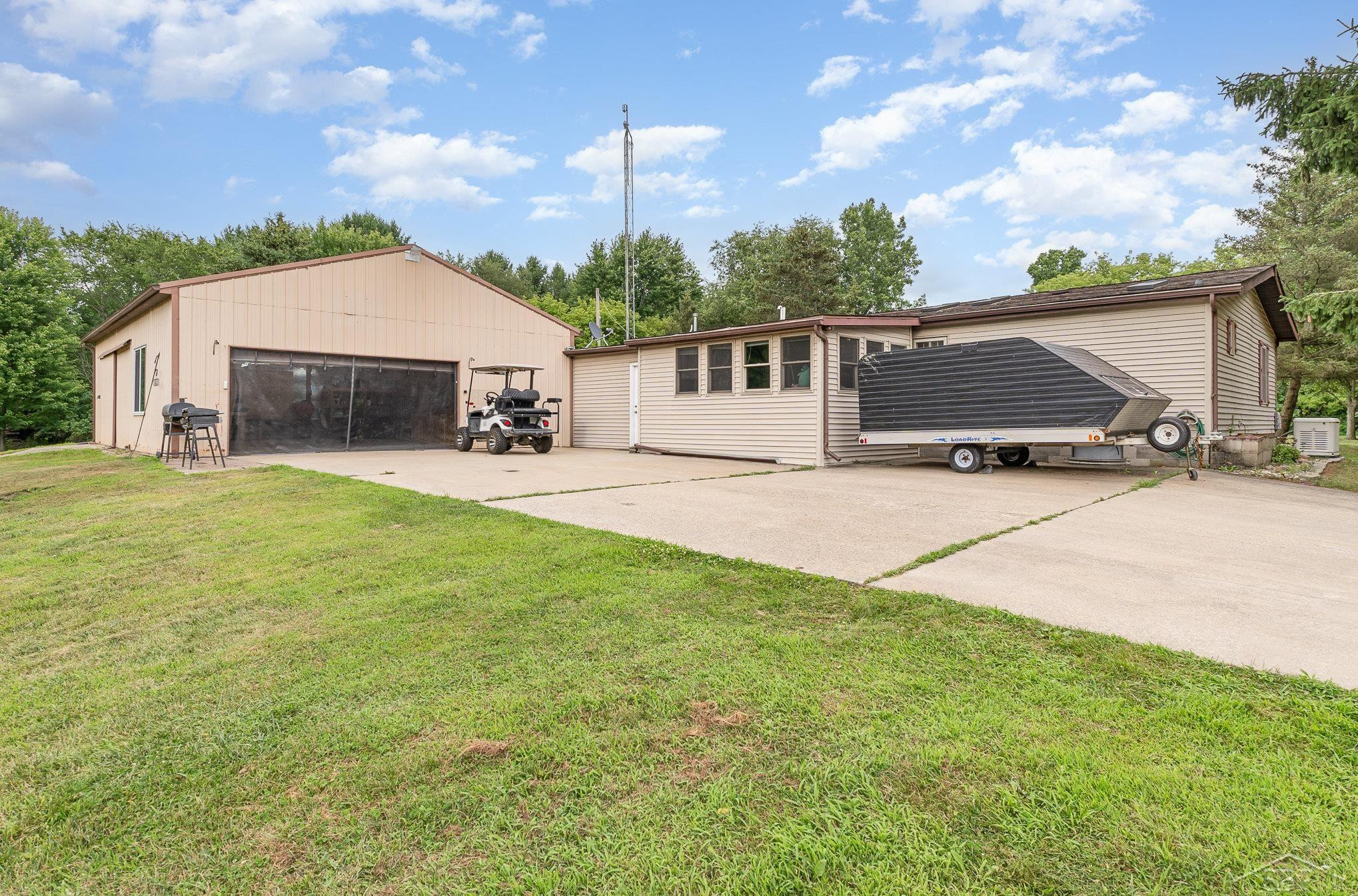 4625 N Hemlock Road, Hemlock, MI 48626 — Photo 24