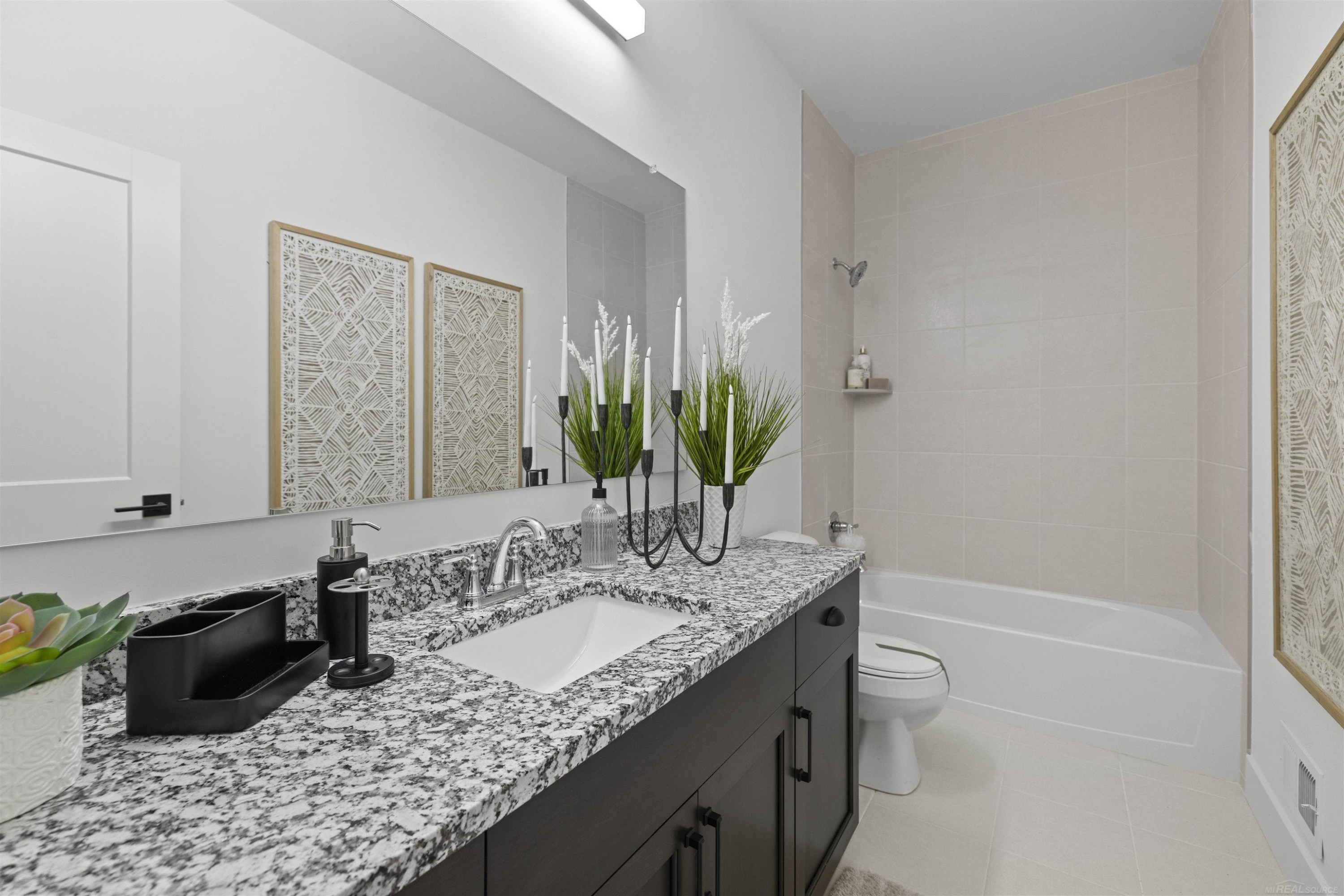 55810 Laurel Oaks Lane, 50, Shelby Twp, MI 48315 — Photo 9
