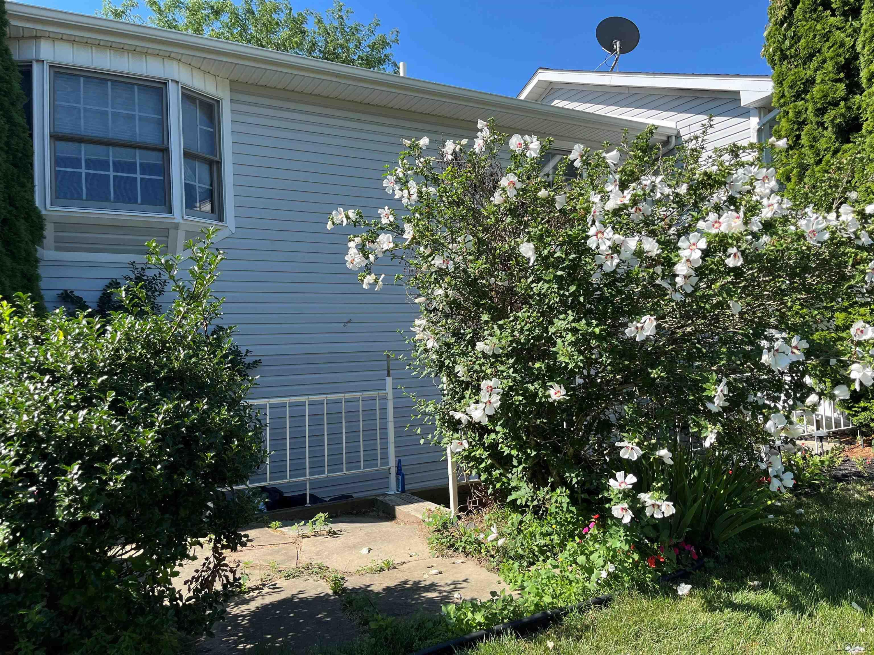 516 River Pointe Circle, Milan, MI — Photo 26