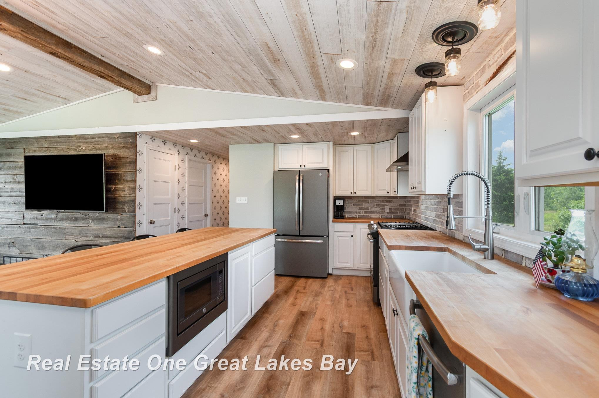 1462 McGregor Road, Vanderbilt, MI 49795 — Photo 8