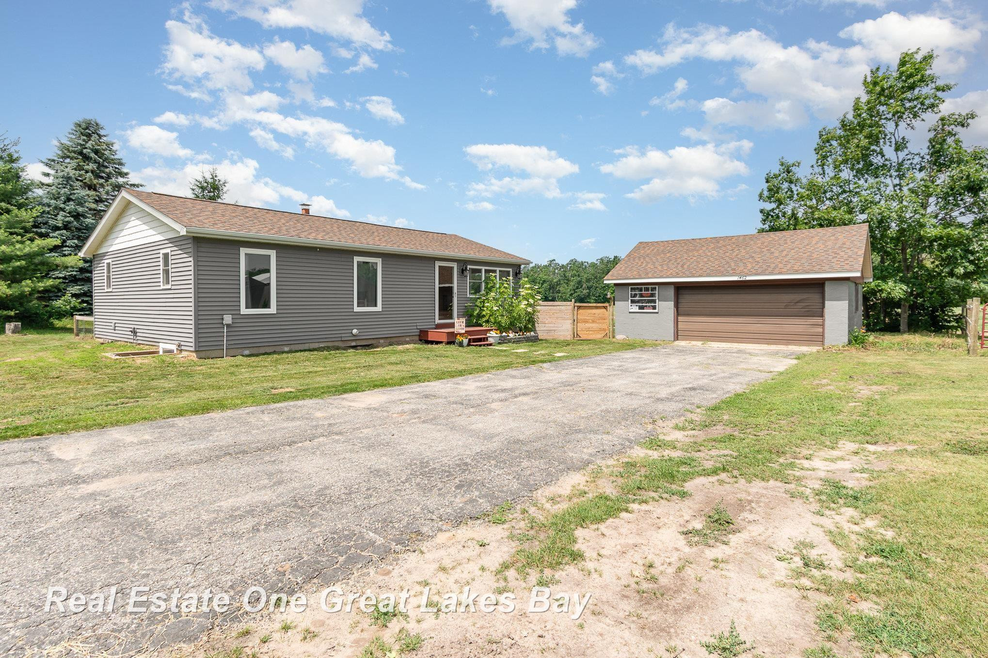 1462 McGregor Road, Vanderbilt, MI 49795 — Photo 26