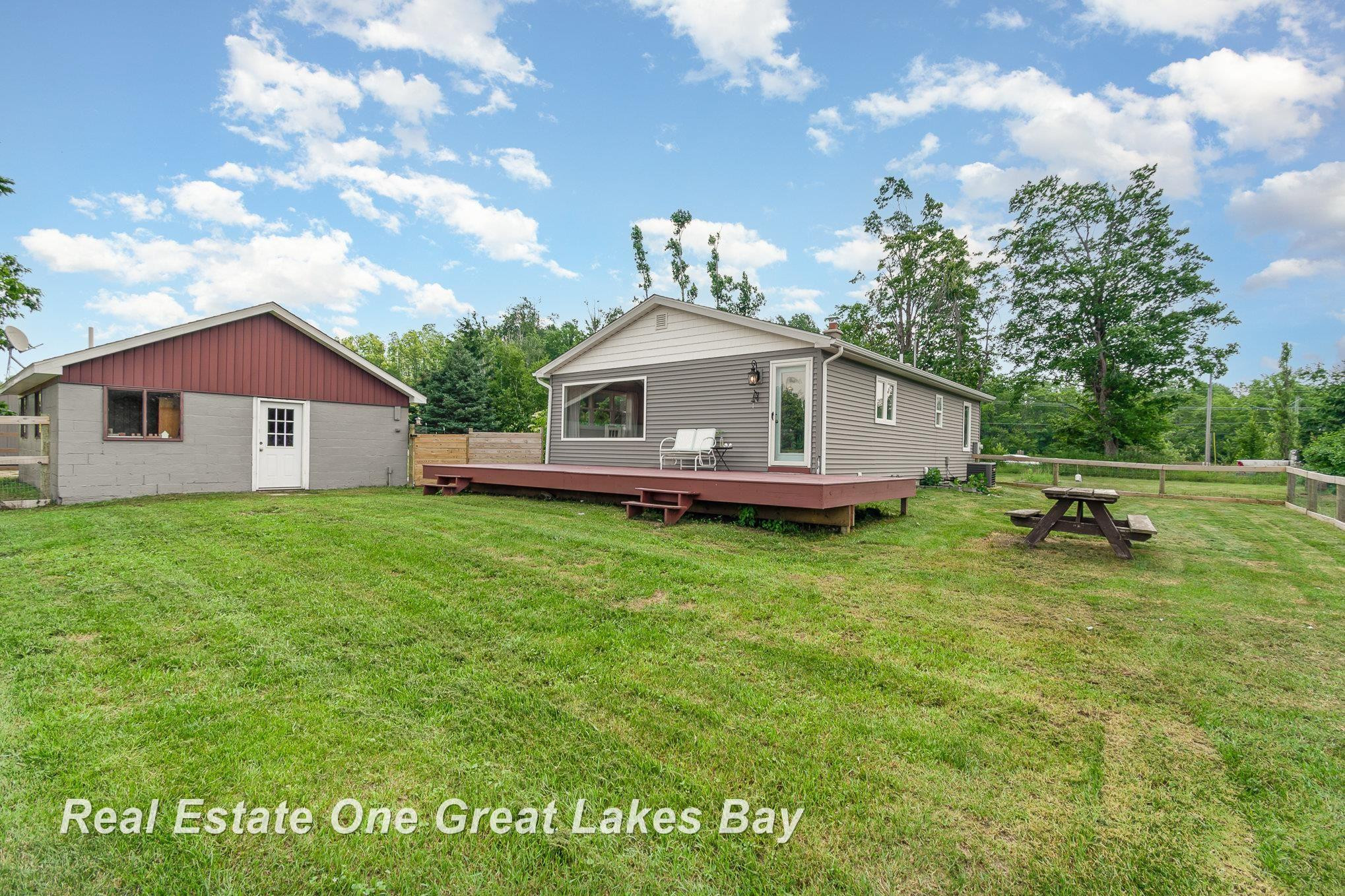 1462 McGregor Road, Vanderbilt, MI 49795 — Photo 28