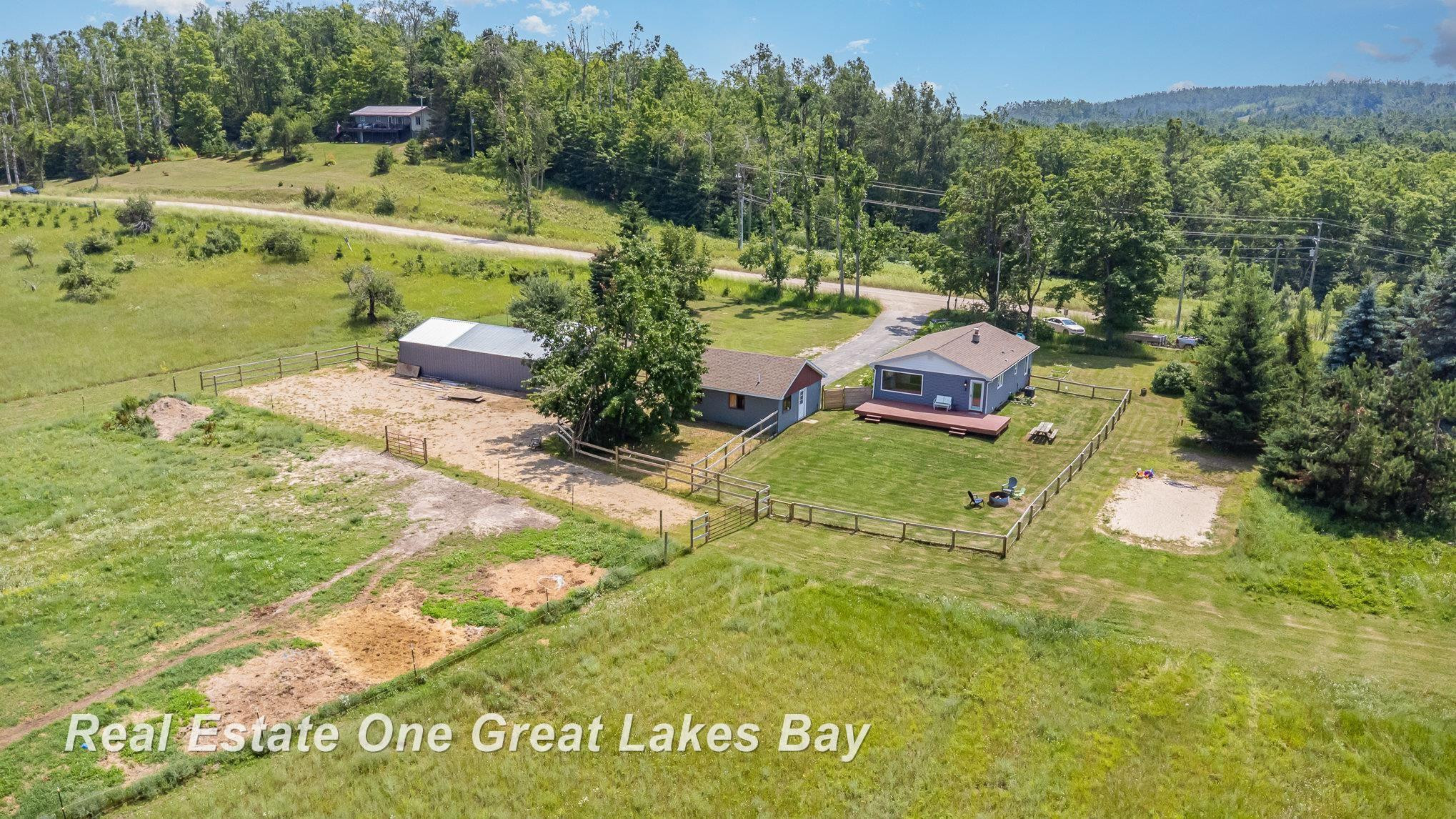 1462 McGregor Road, Vanderbilt, MI 49795 — Photo 38