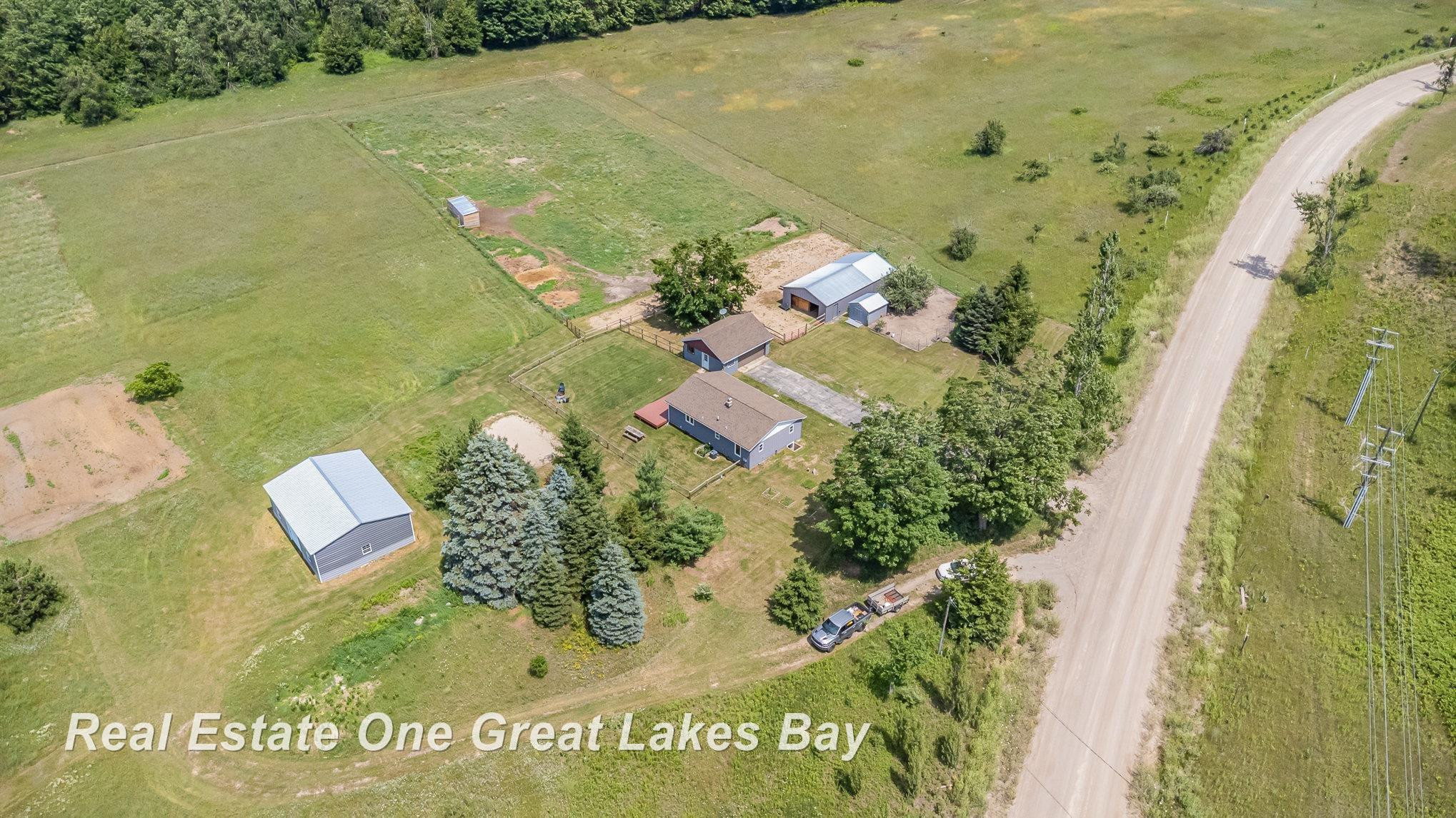 1462 McGregor Road, Vanderbilt, MI 49795 — Photo 47