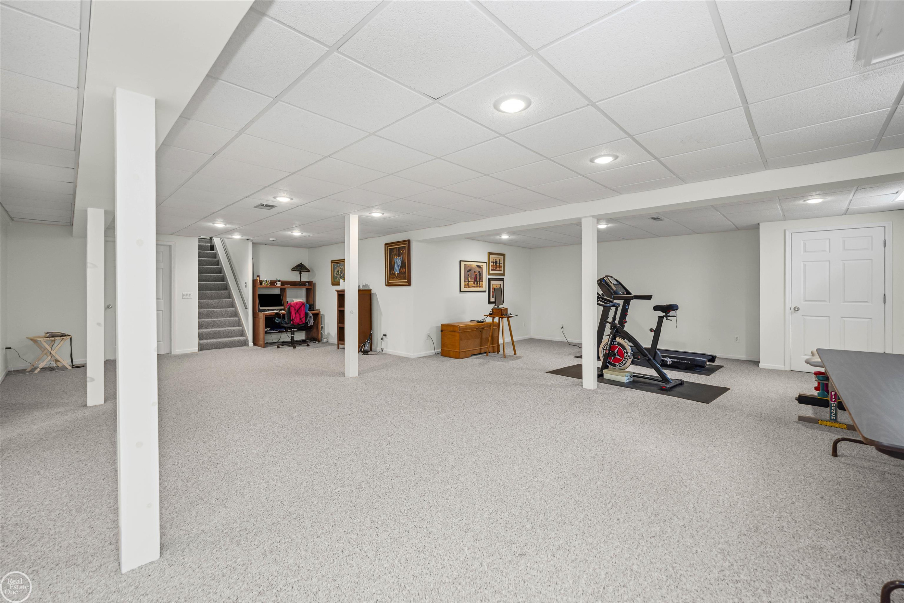 40920 Knightsford Drive, Northville, MI 48168 — Photo 32