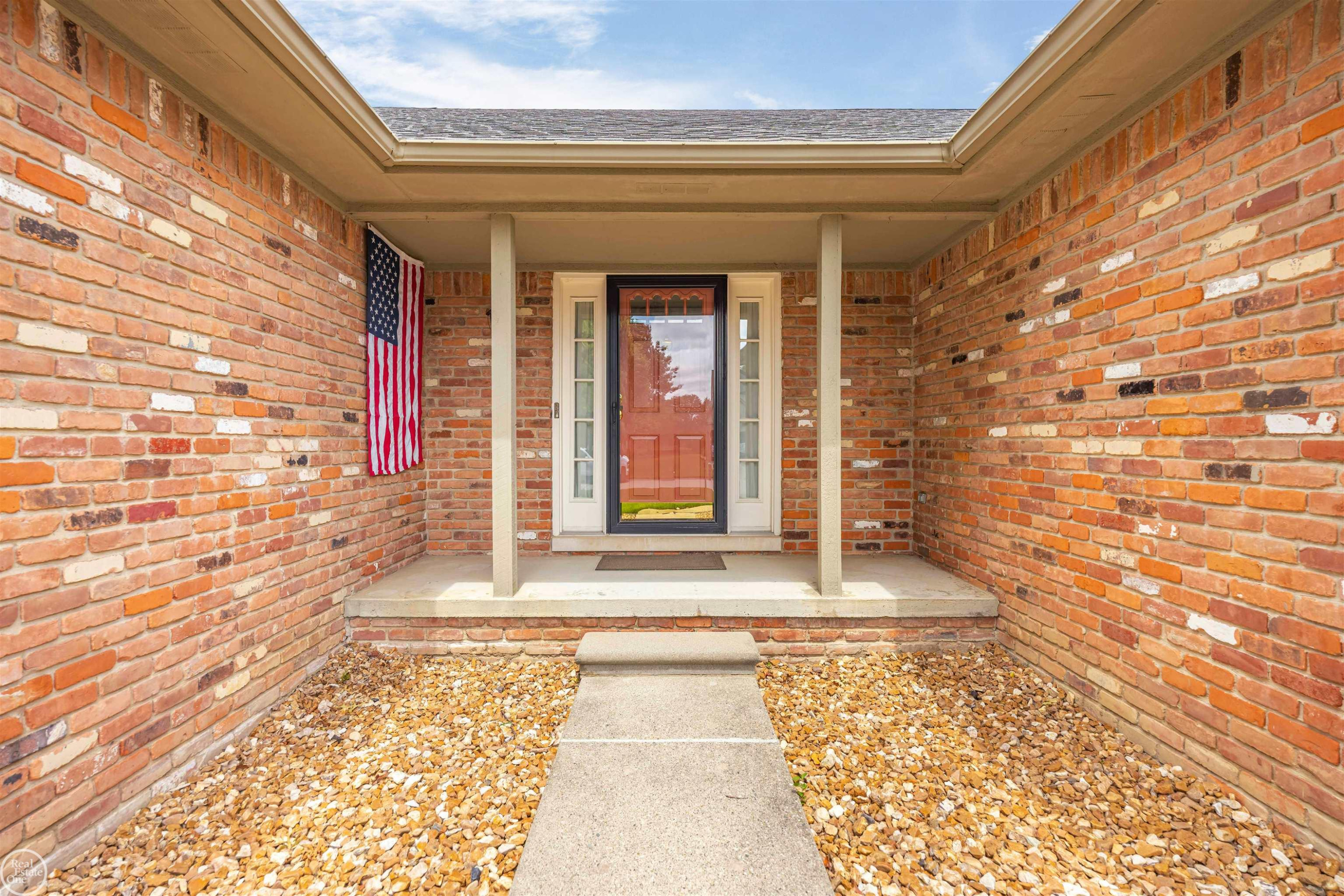 40920 Knightsford Drive, Northville, MI 48168 — Photo 48