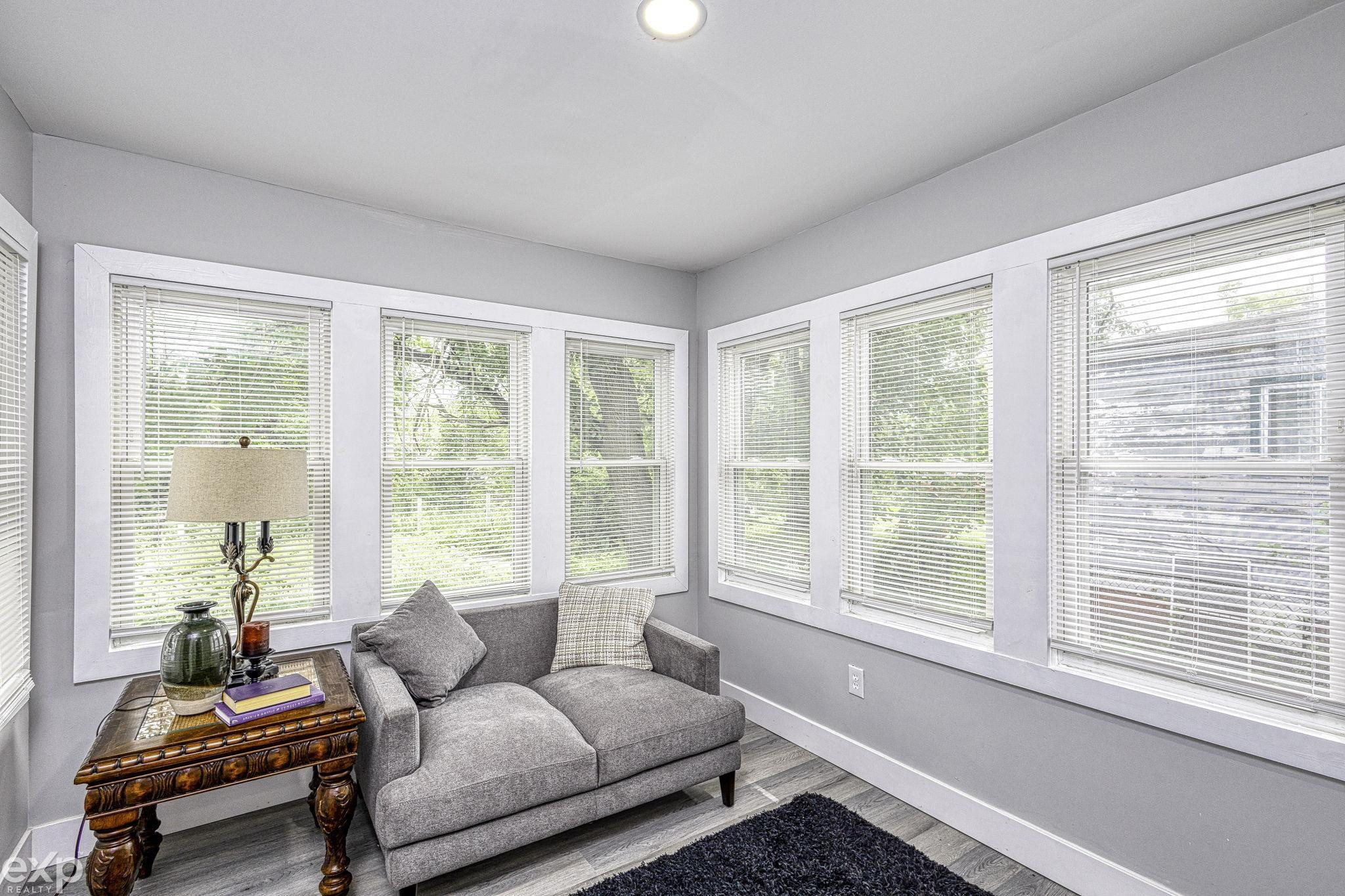 2665 Columbus Street, Detroit, MI 48206 — Photo 19