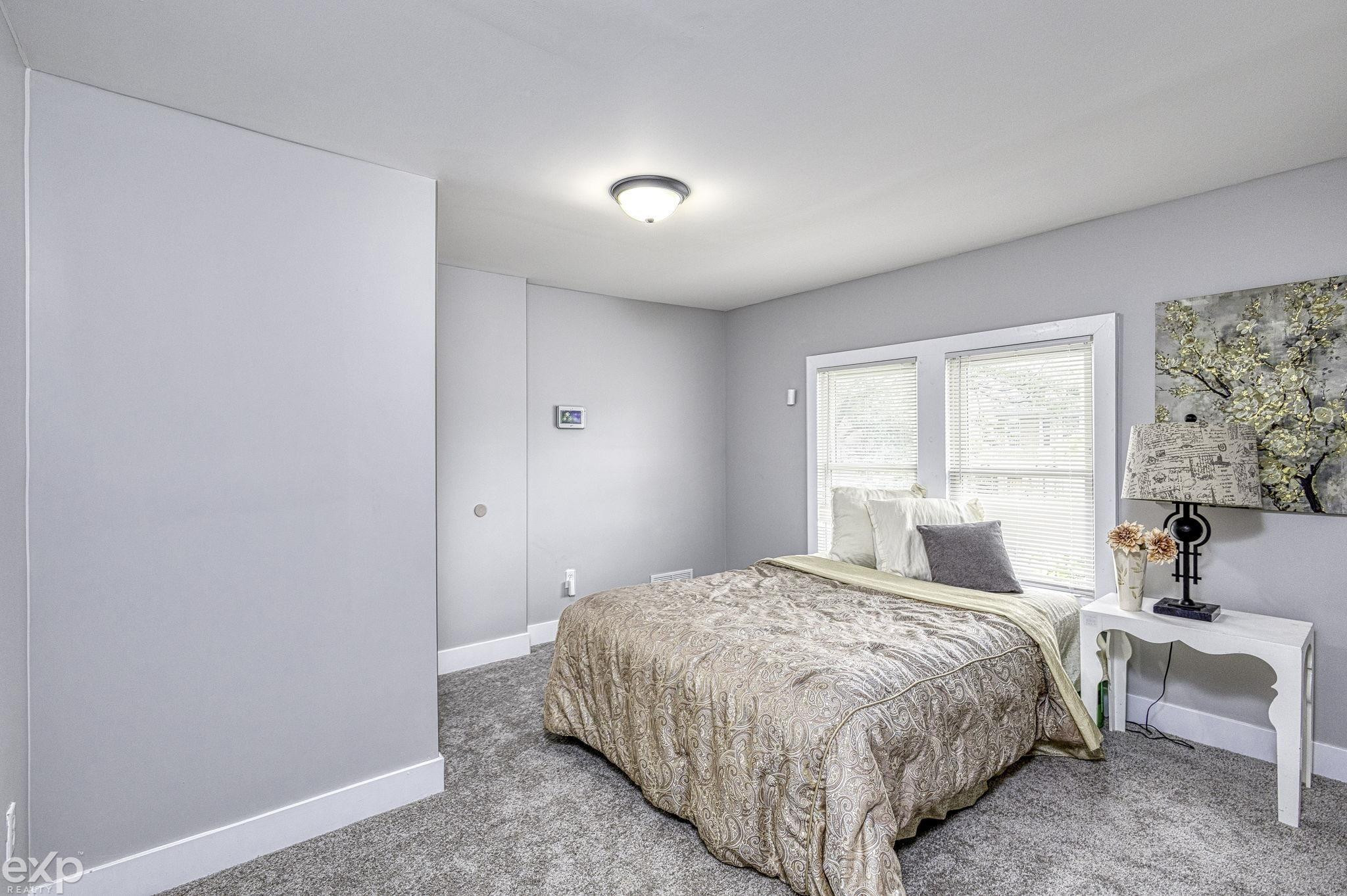 2665 Columbus Street, Detroit, MI 48206 — Photo 21