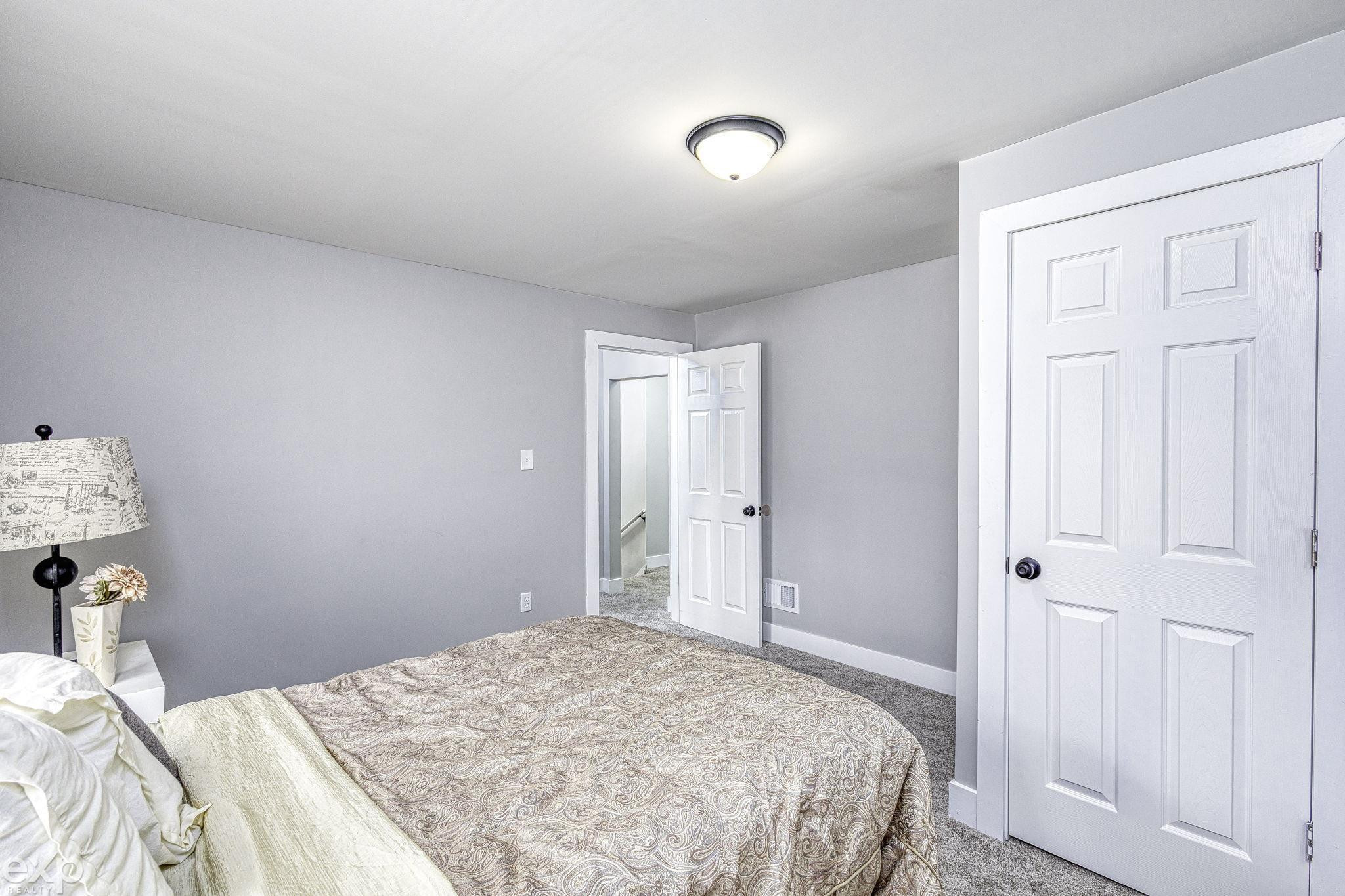 2665 Columbus Street, Detroit, MI 48206 — Photo 22