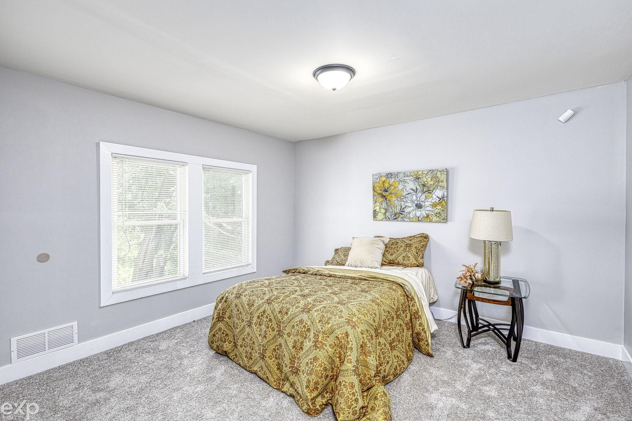2665 Columbus Street, Detroit, MI 48206 — Photo 25