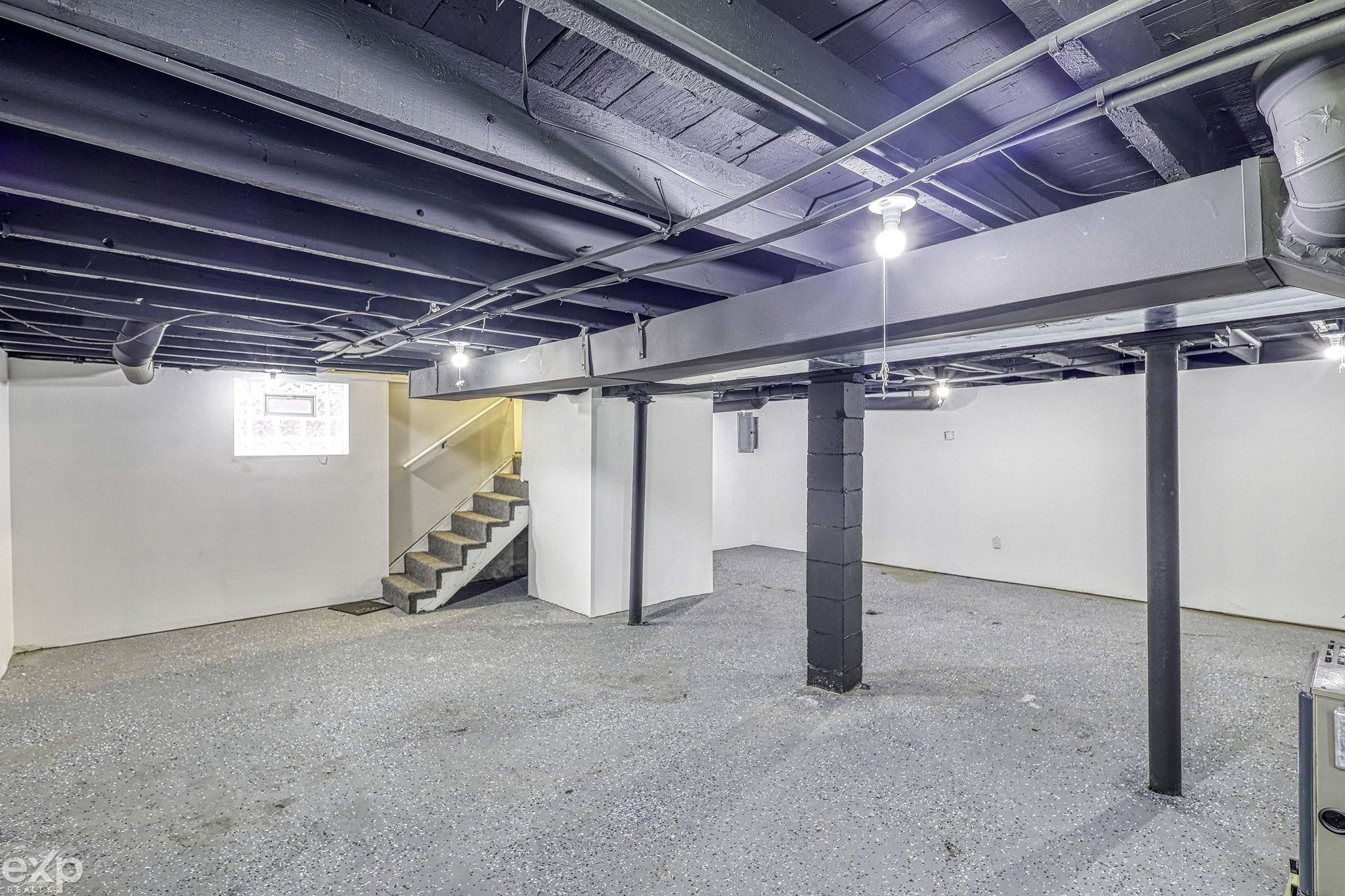 2665 Columbus Street, Detroit, MI 48206 — Photo 33