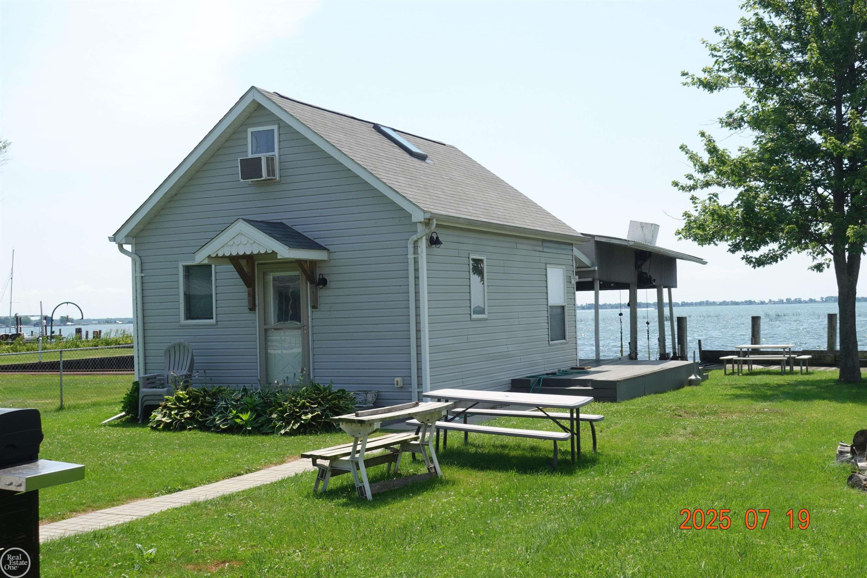 8459 DIXIE Highway, MI — Photo 4