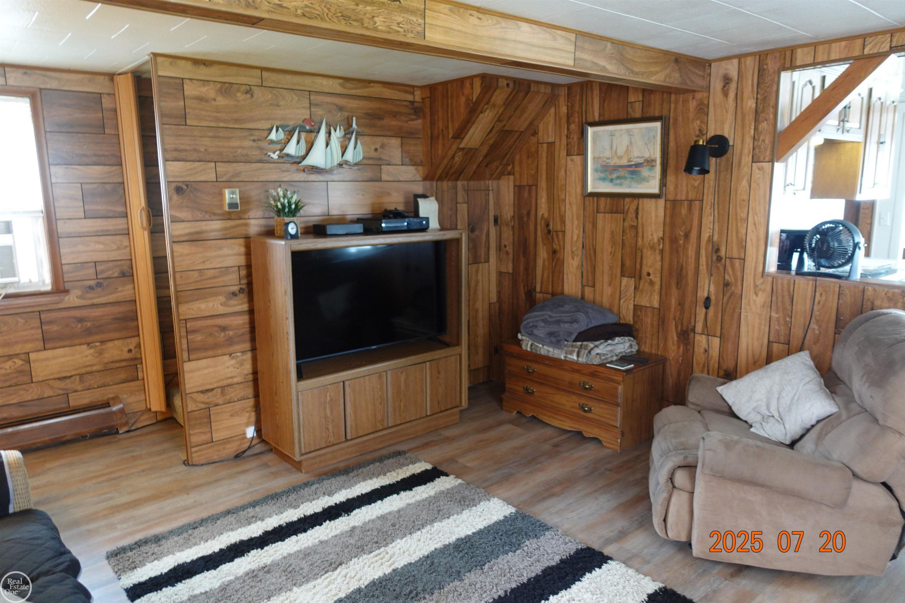 8459 DIXIE Highway, MI — Photo 12