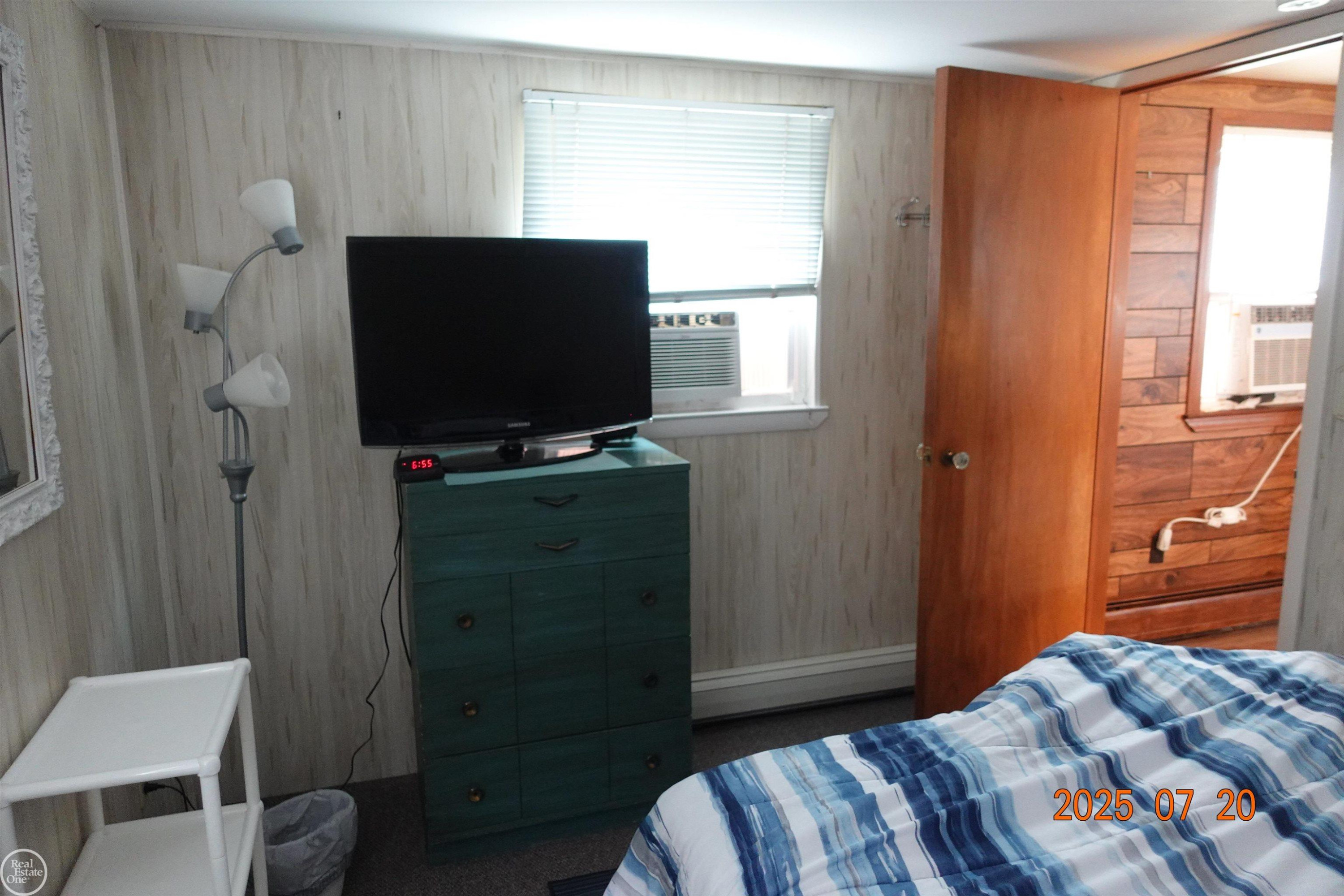 8459 DIXIE Highway, MI — Photo 15