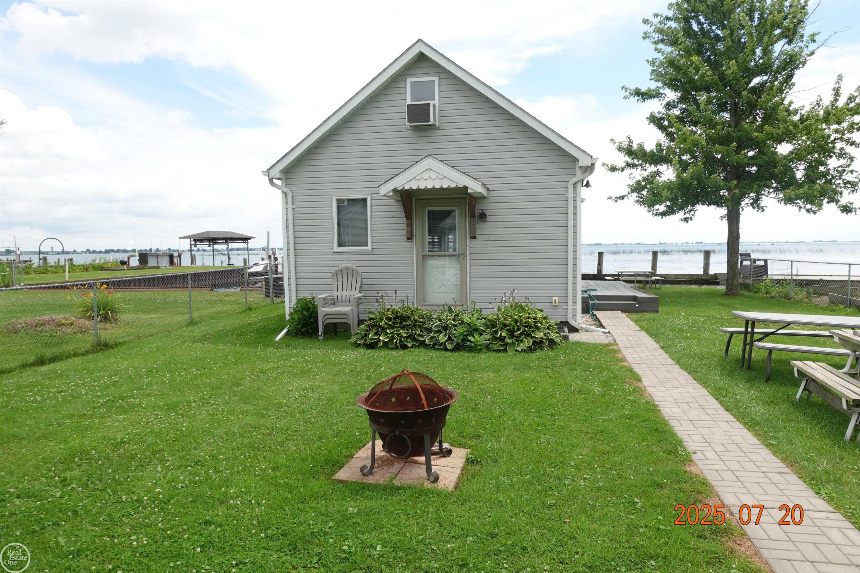 8459 DIXIE Highway, MI — Photo 39