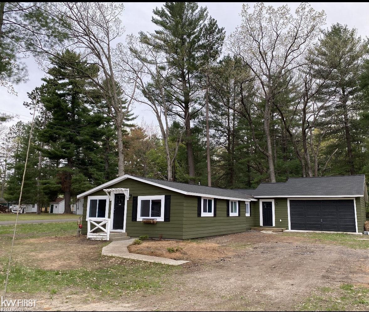 229 Pine Oaks Drive, Prudenville, MI 48651 — Photo 3