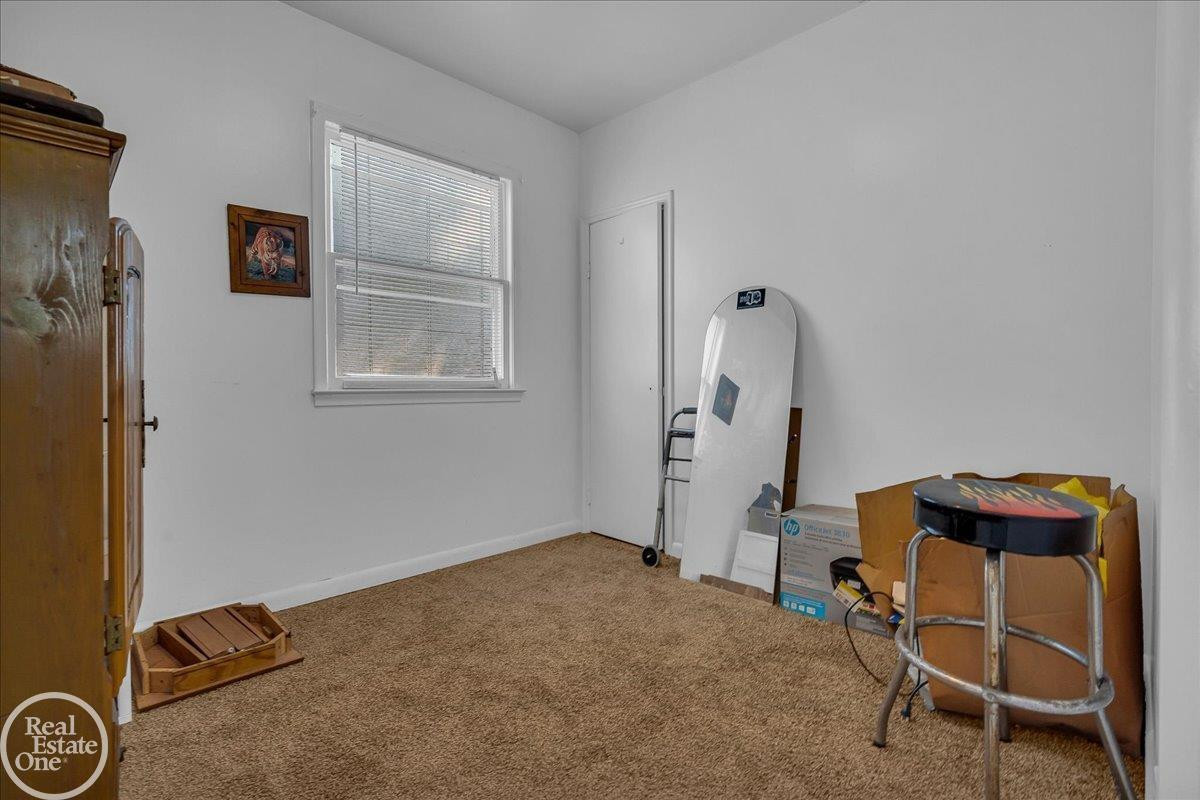 39554 Jefferson Avenue, MI — Photo 17
