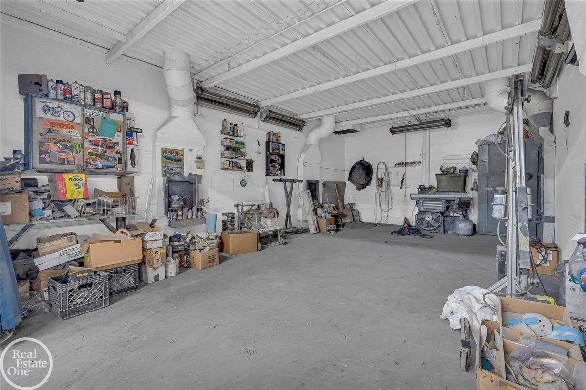 39554 Jefferson Avenue, MI — Photo 28