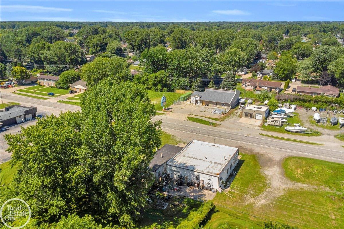 39554 Jefferson Avenue, MI — Photo 42