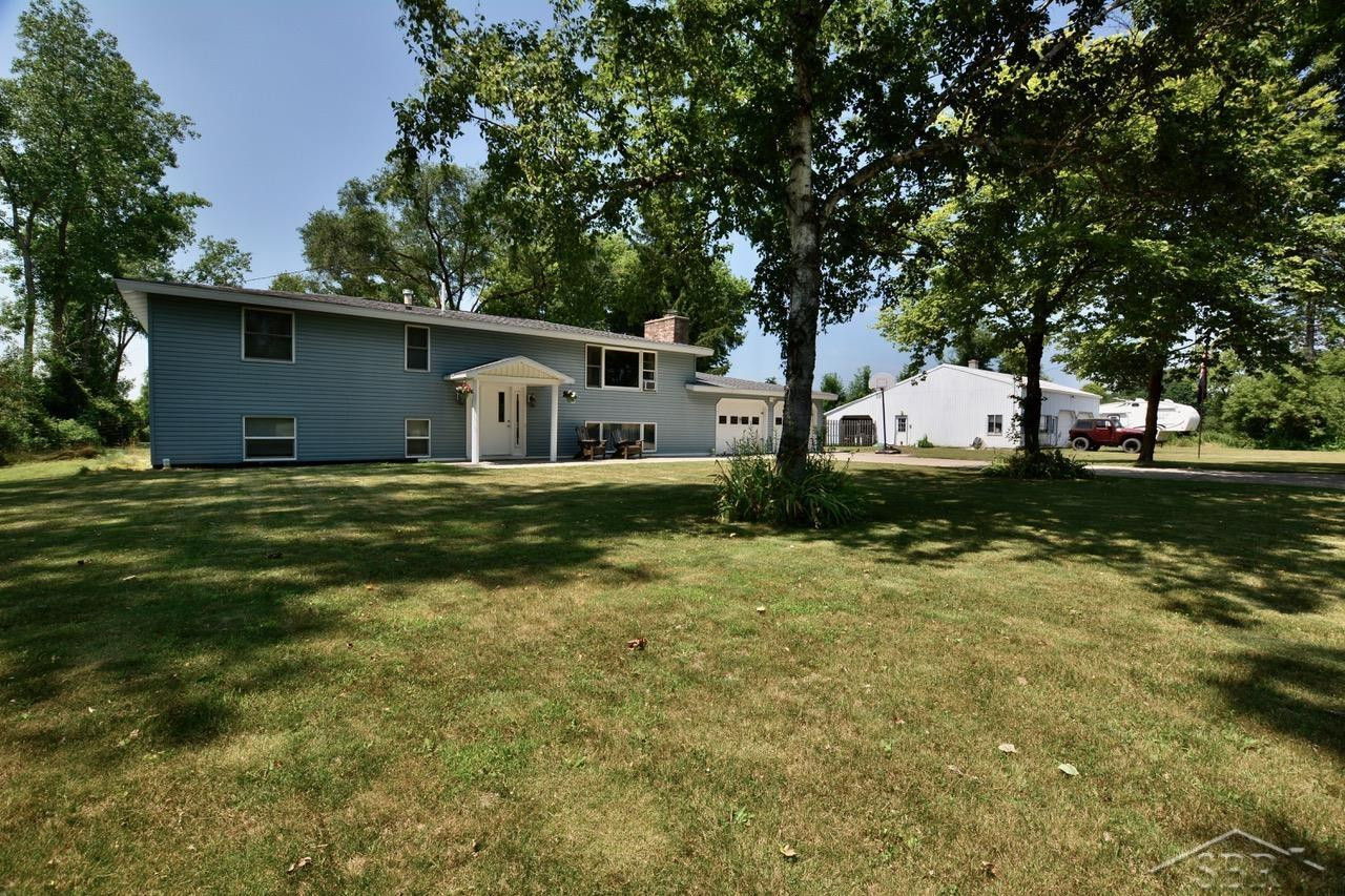 6381 Middle Road, Hope, MI 48628 — Photo 11
