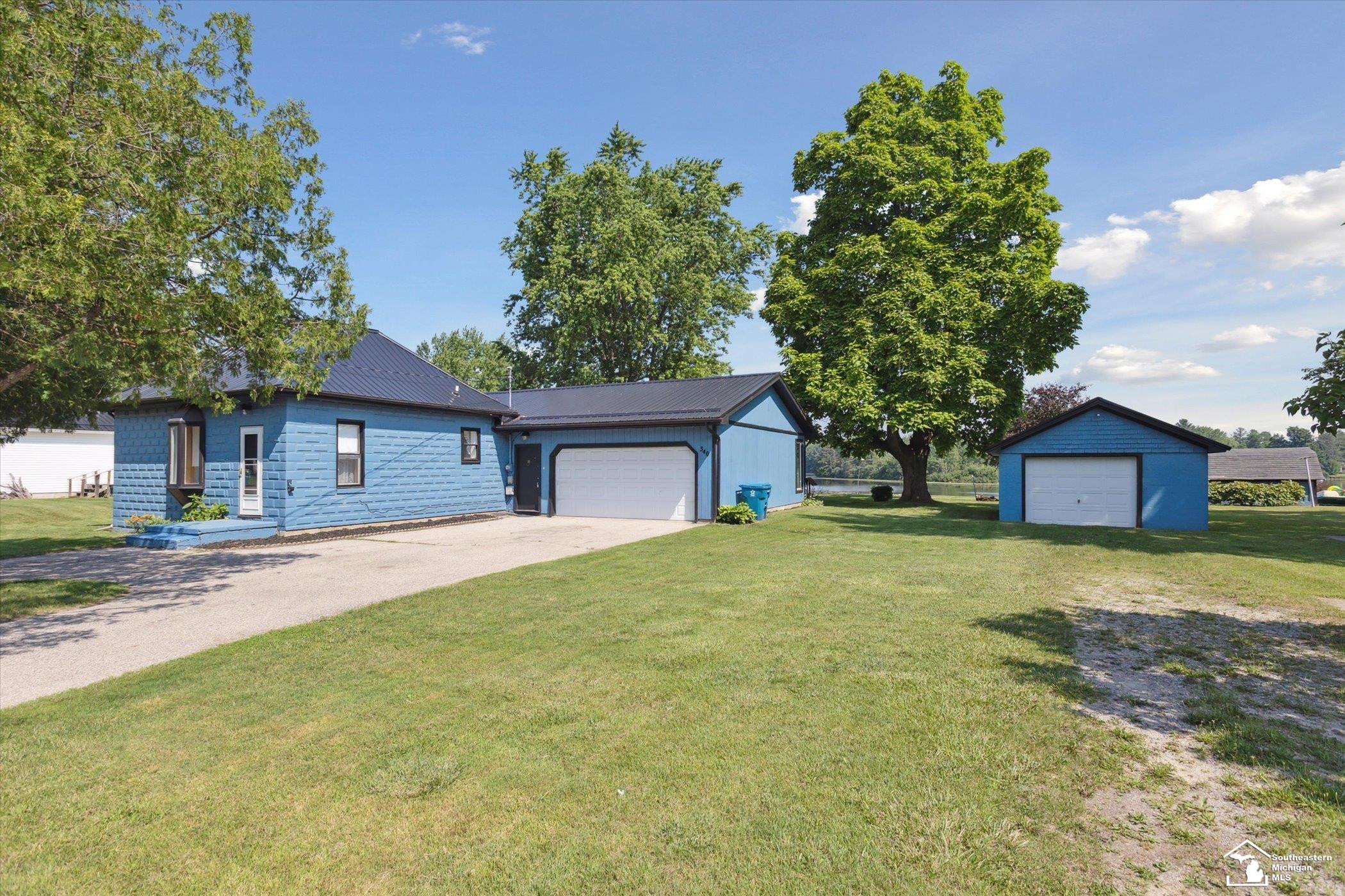 340 W Brown Street, Beaverton, MI 48612 — Photo 2