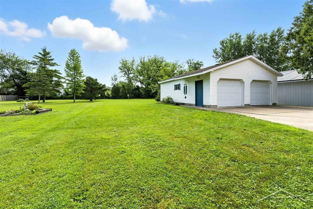 605 Scheurmann Street, Essexville, MI 48732 — Photo 6