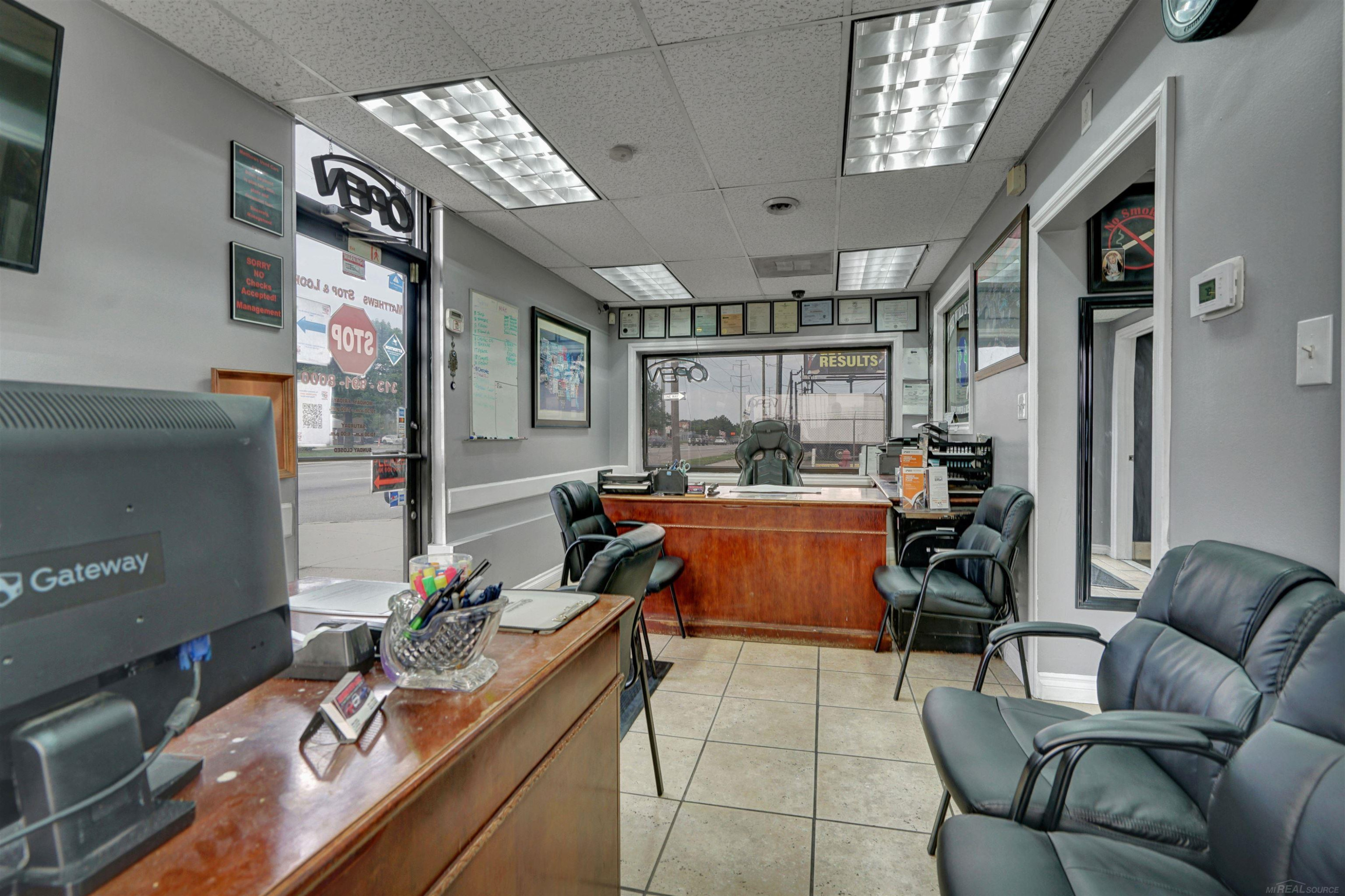 8146 E Eight Mile Road, Detroit, MI 48234 — Photo 3