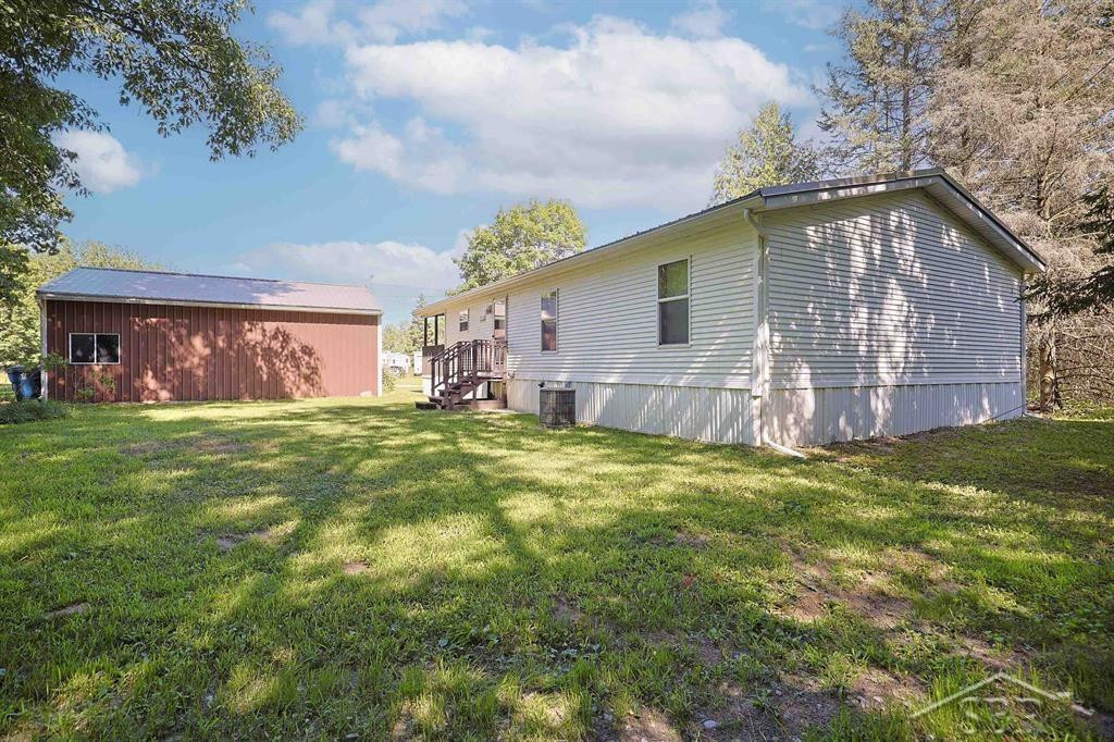 8671 E Clarabella Road, Clare, MI 48617 — Photo 29