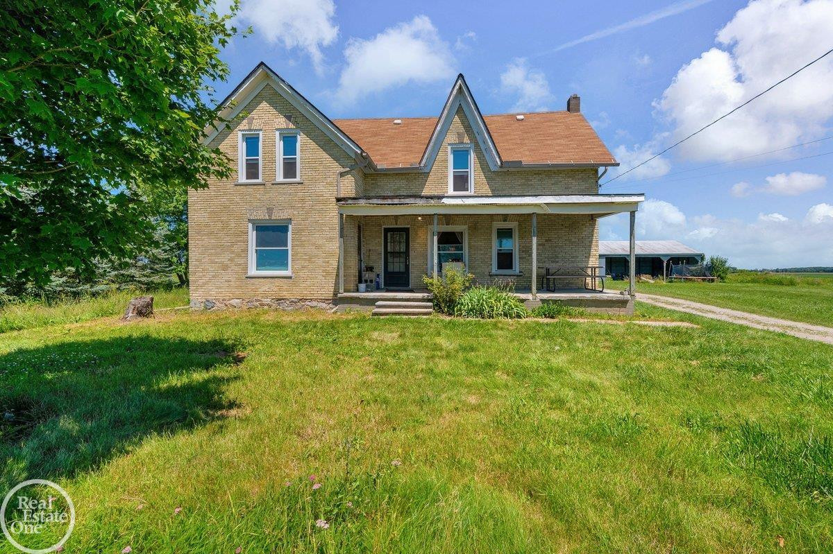 9268 Yale Road, Avoca, MI 48006 — Photo 2