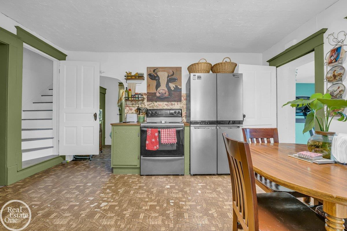 9268 Yale Road, Avoca, MI 48006 — Photo 4