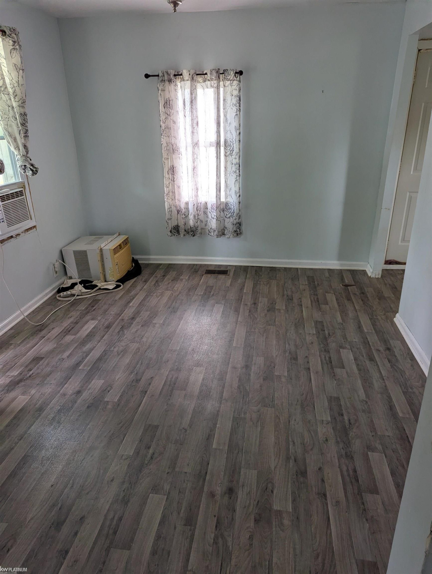 302 N. Kennefic Street, Yale, MI 48097 — Photo 5