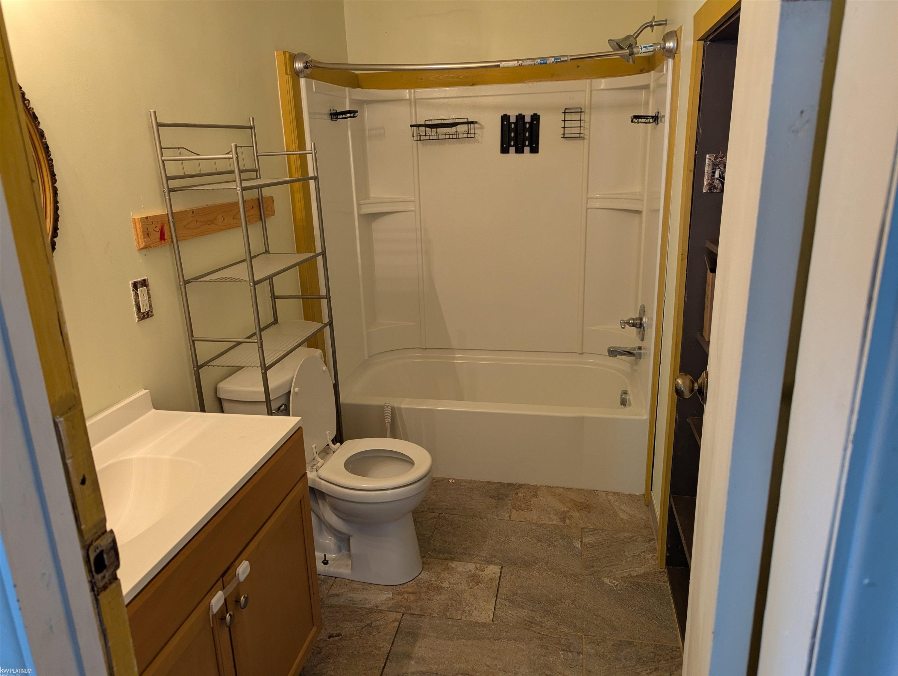 302 N. Kennefic Street, Yale, MI 48097 — Photo 8