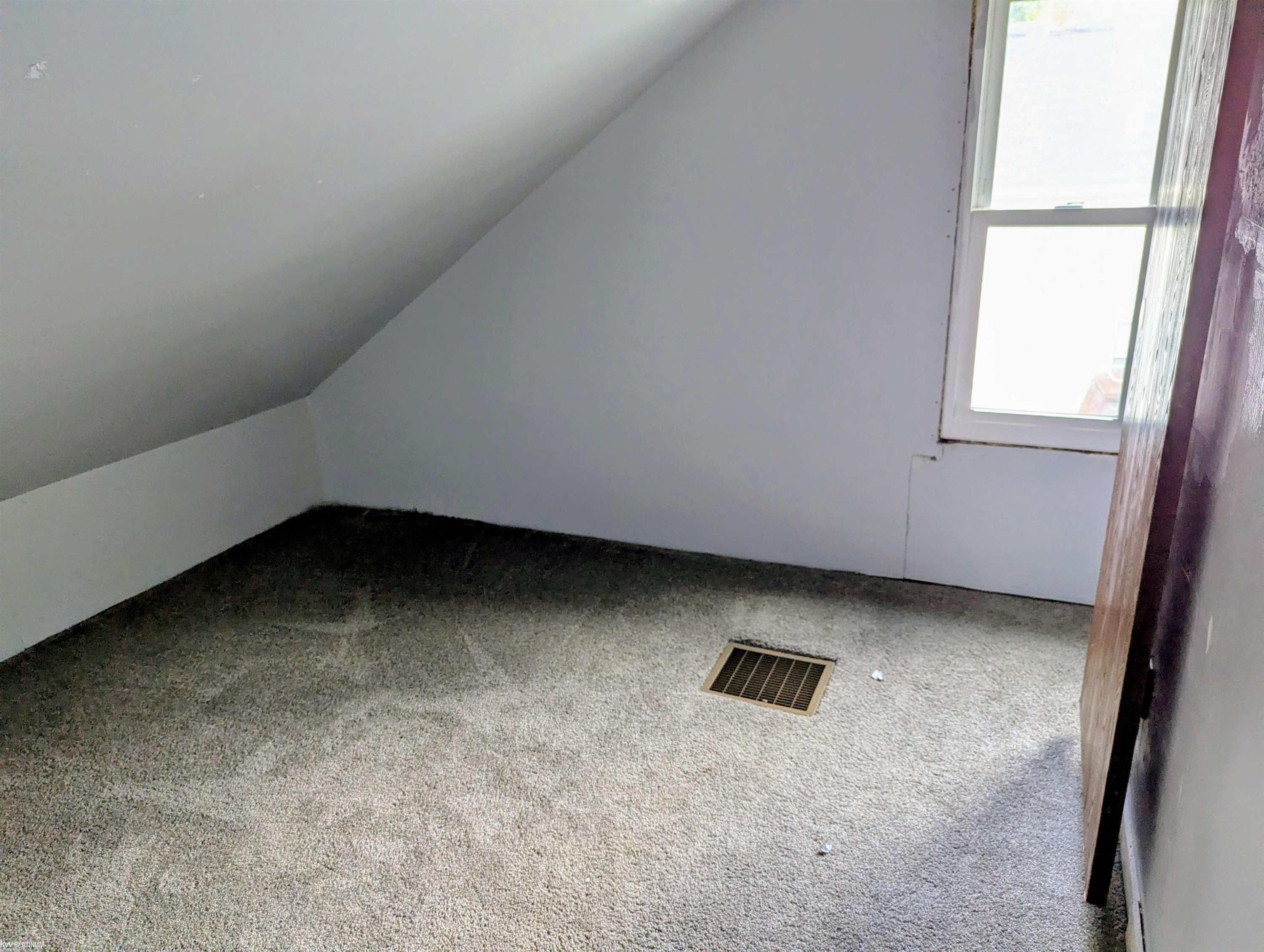 302 N. Kennefic Street, Yale, MI 48097 — Photo 9